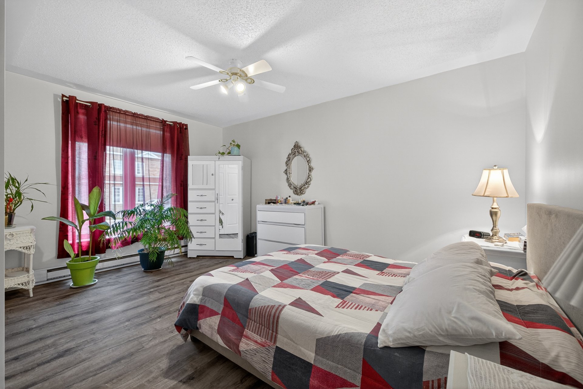 Master bedroom - Unit 1