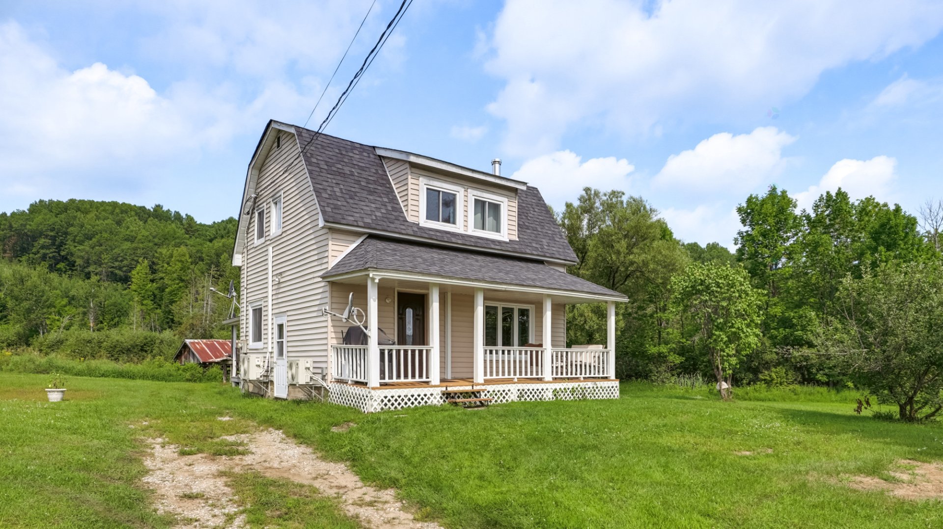 119 Ch. du Lac-des-Îles 