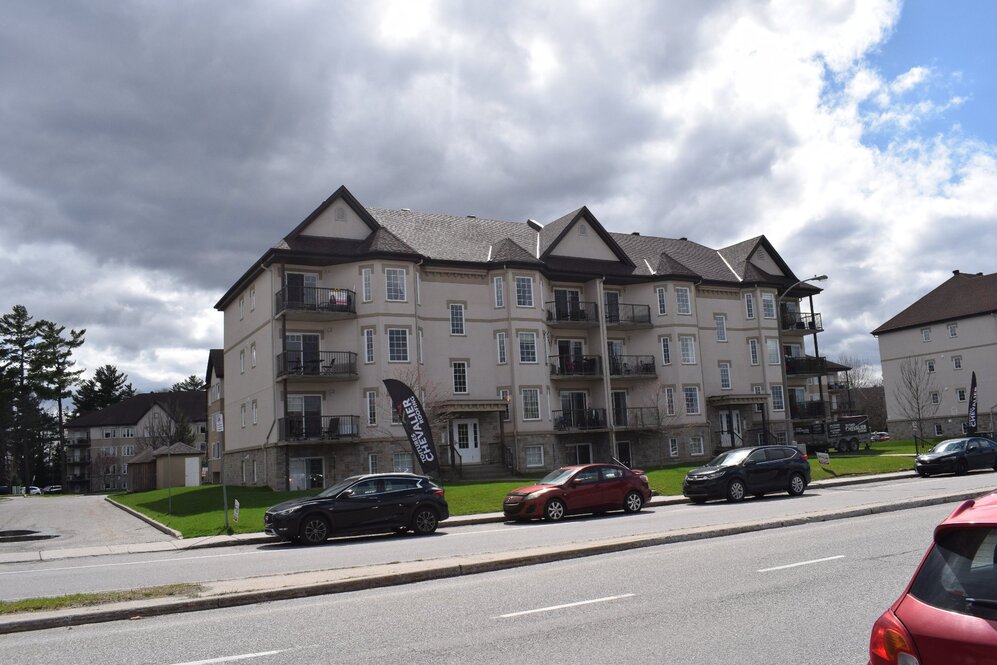 465 Rue de Cannes 401