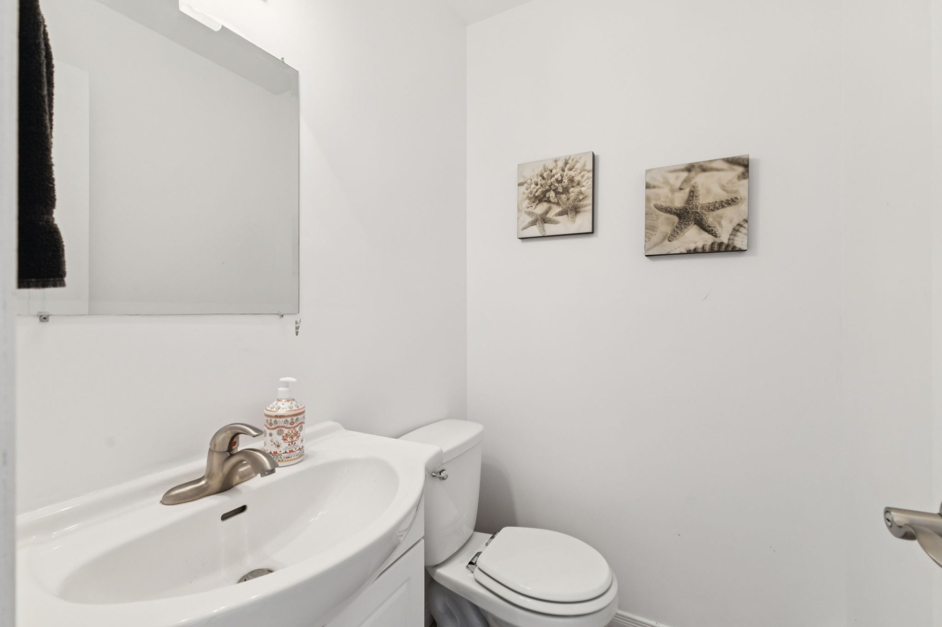 Powder room