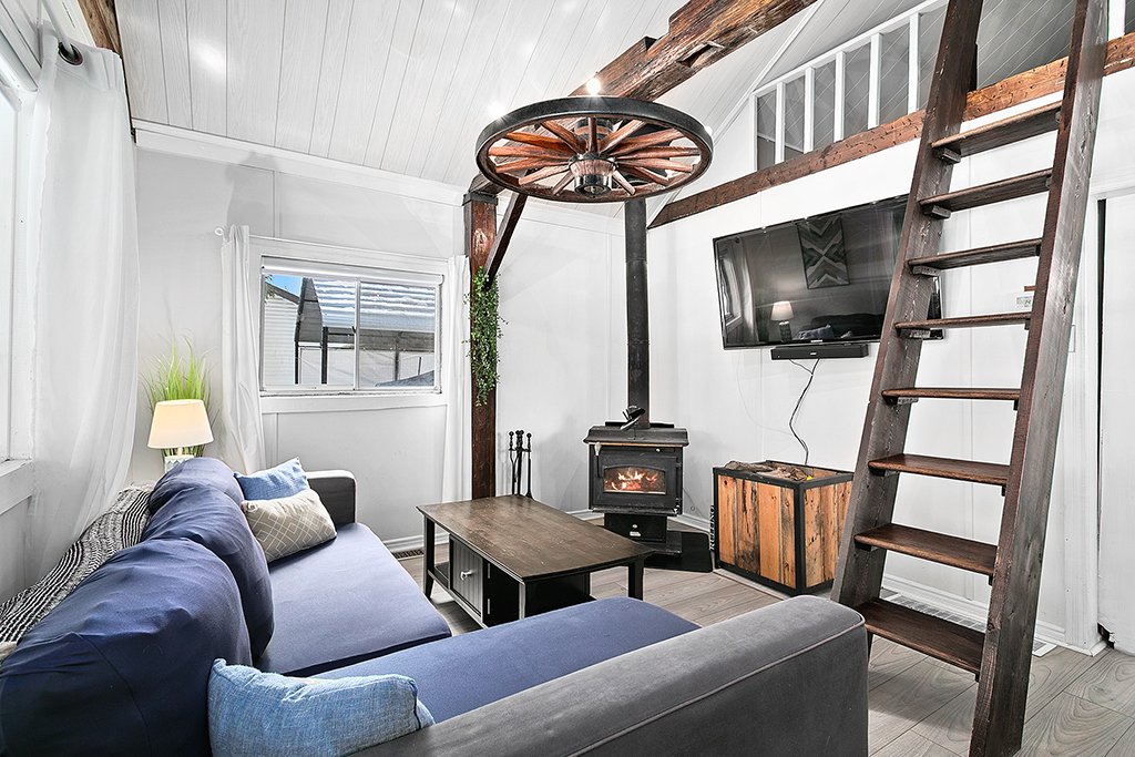 Salon - 6 Murray Hill