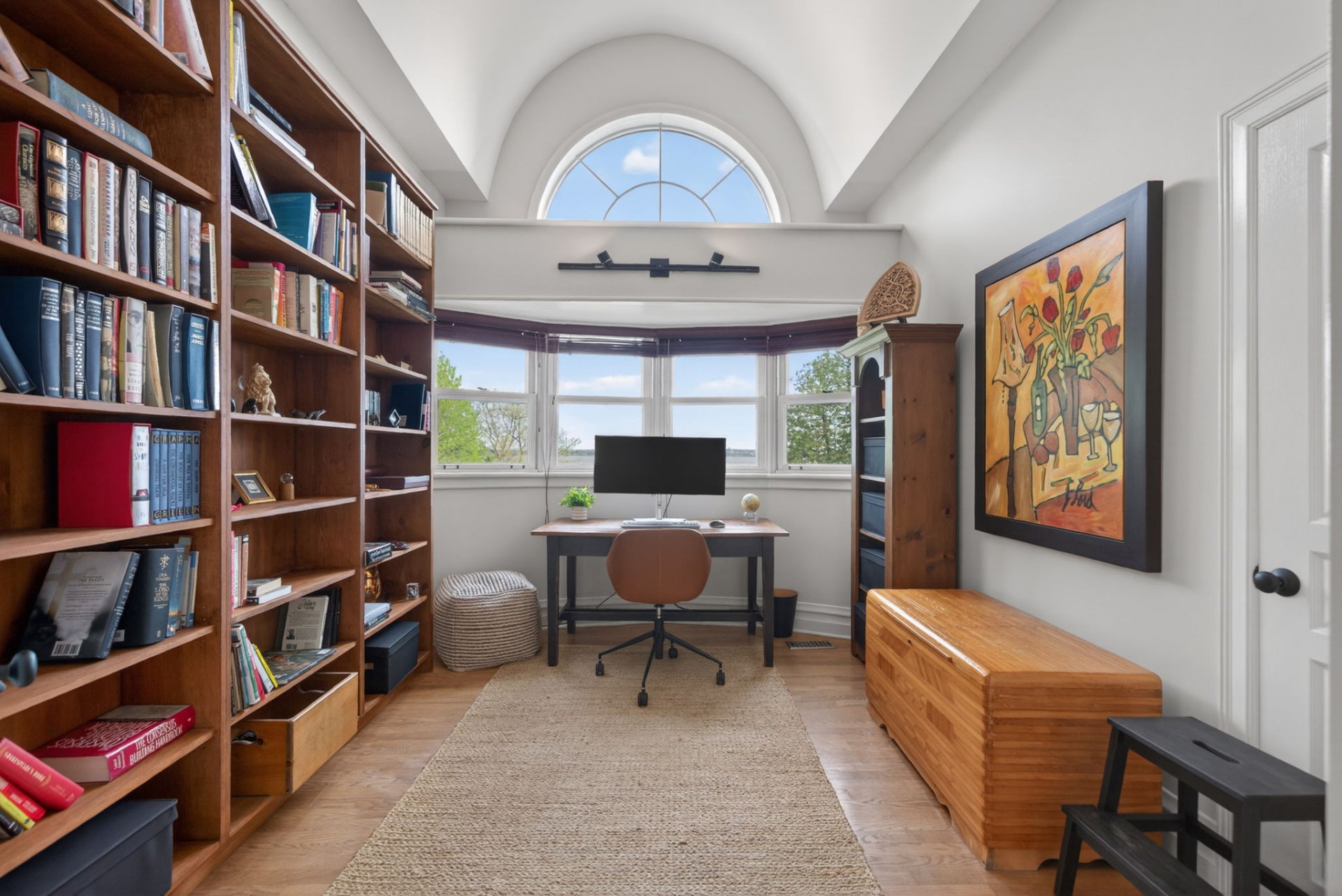 Chambre à coucher - Utilisé comme bibliothèque / bureau