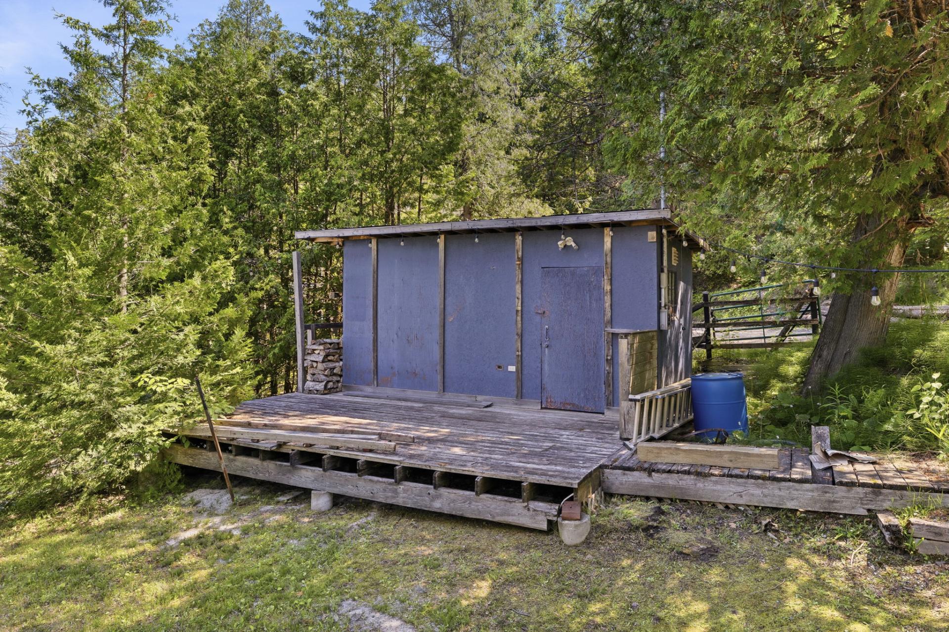 Shed
