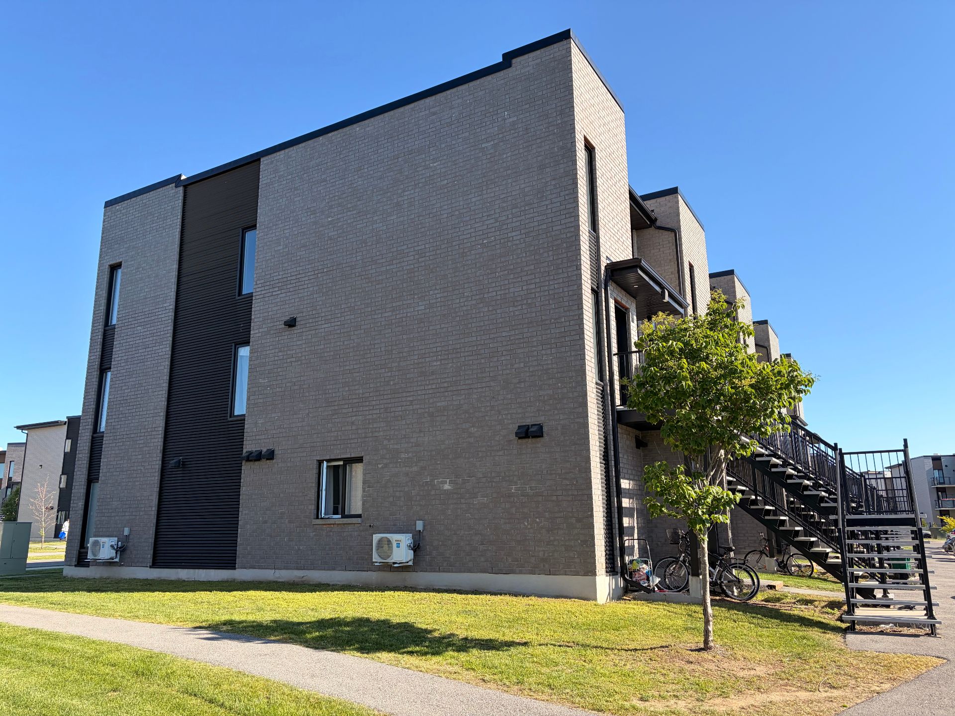 Back facade