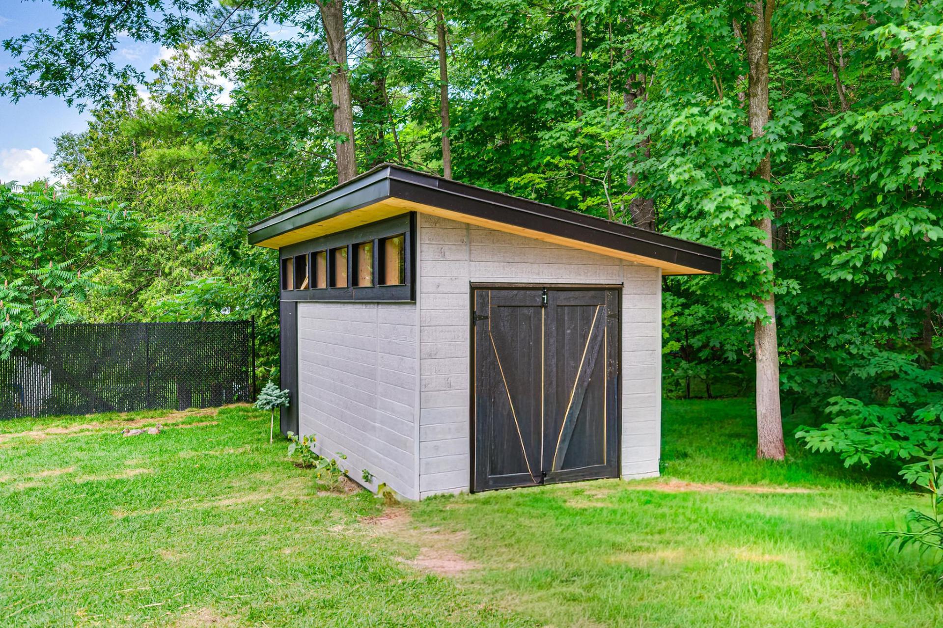 Shed
