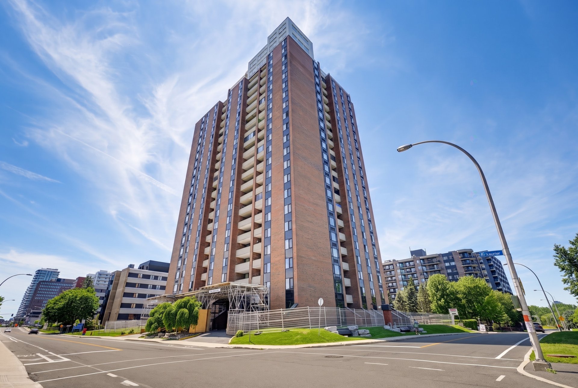 285 Rue Laurier 906 — photo 2
