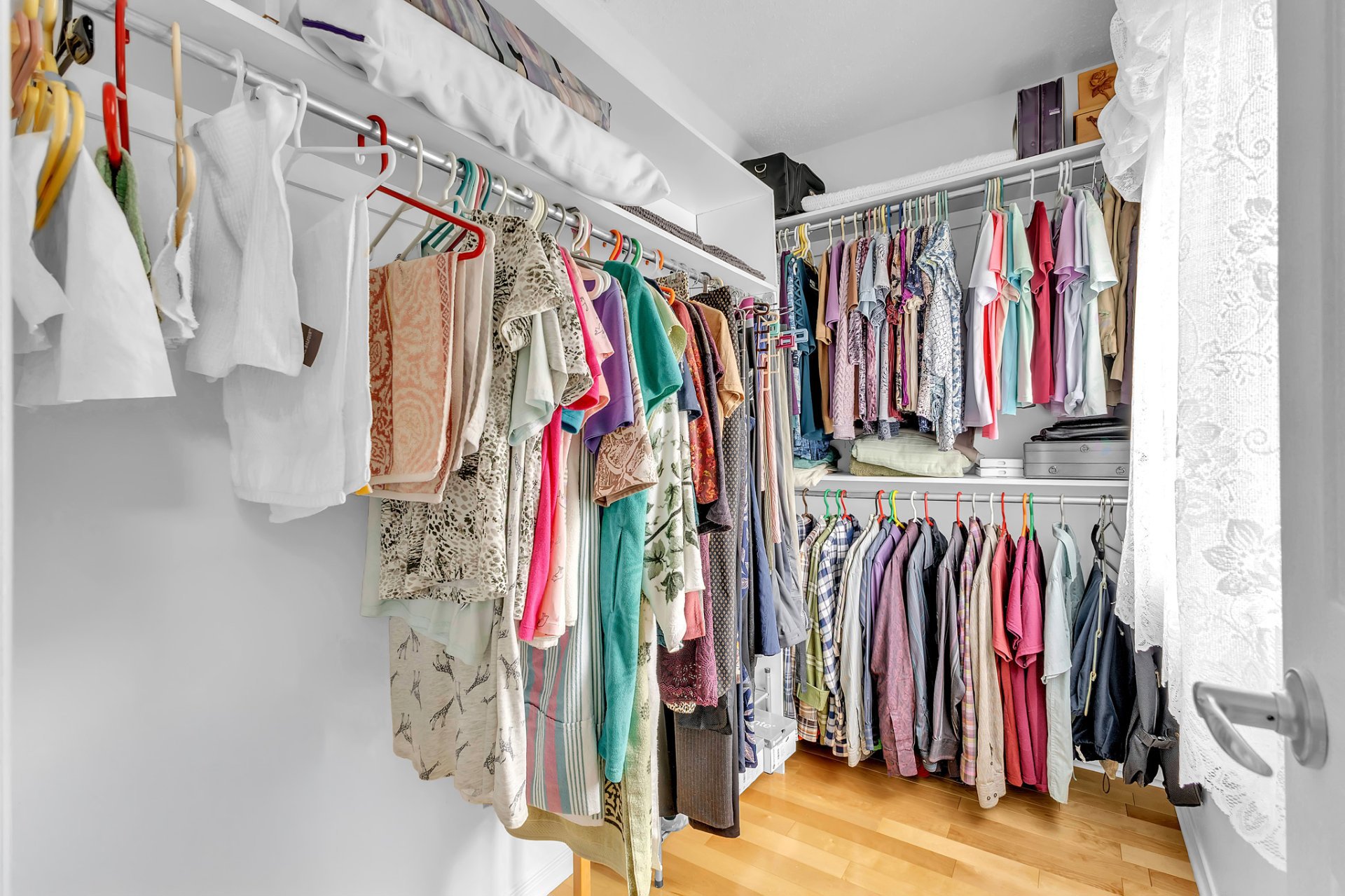 Walk-in closet