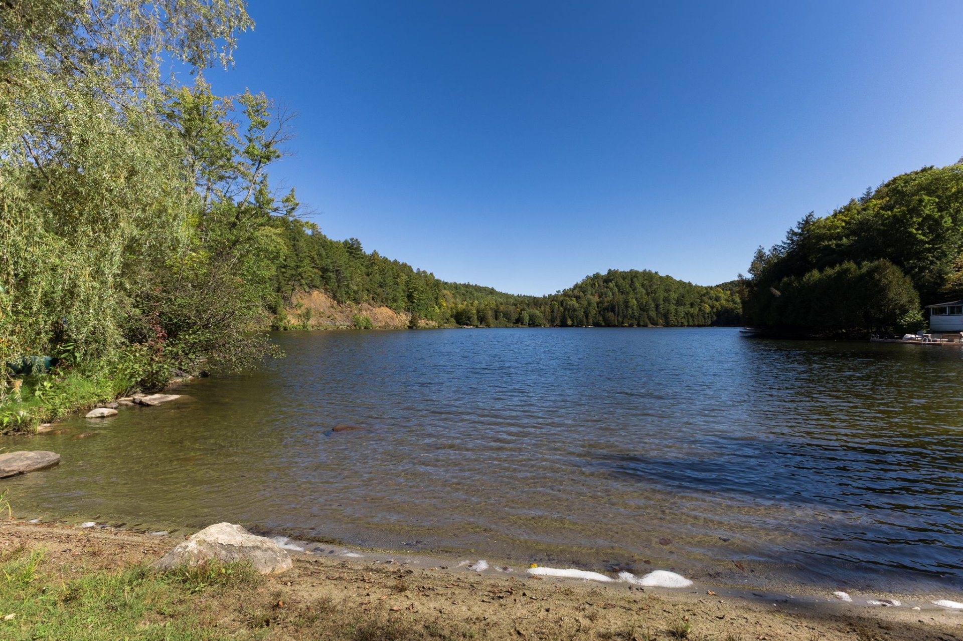 Accès au plan d'eau