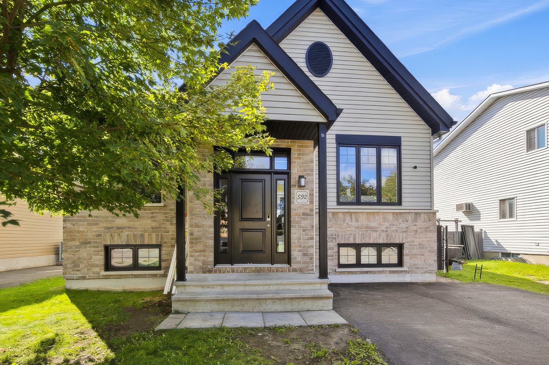 592 Rue Davidson O. 