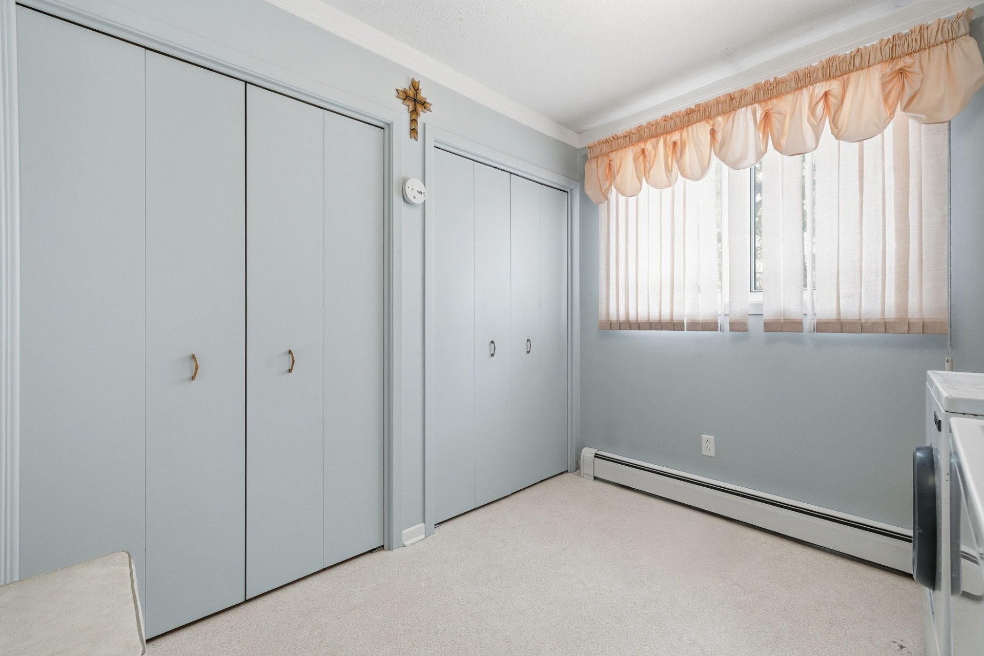 Salle de lavage - Chambre transformée en salle de lavage