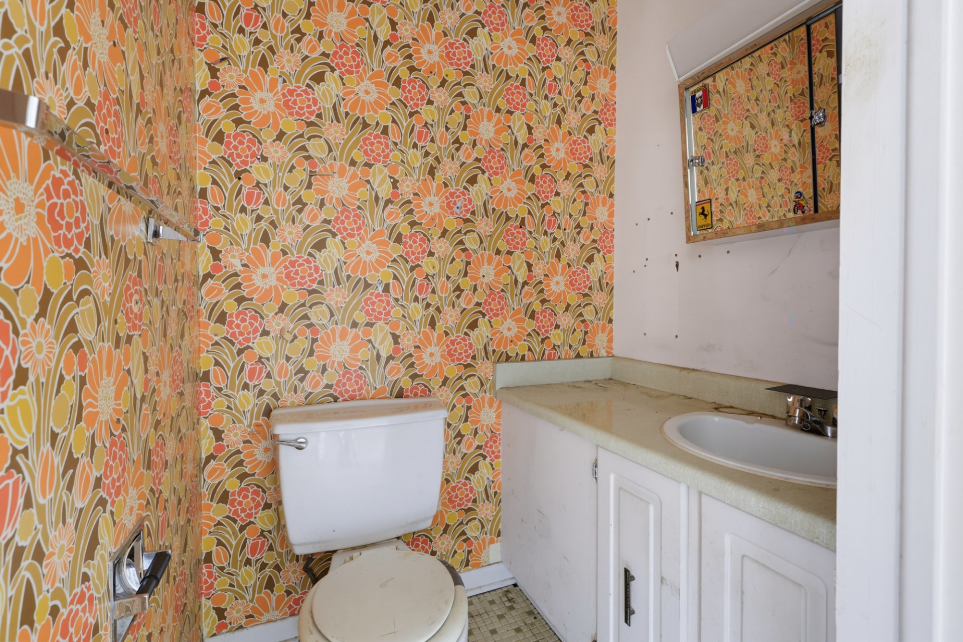 Powder room