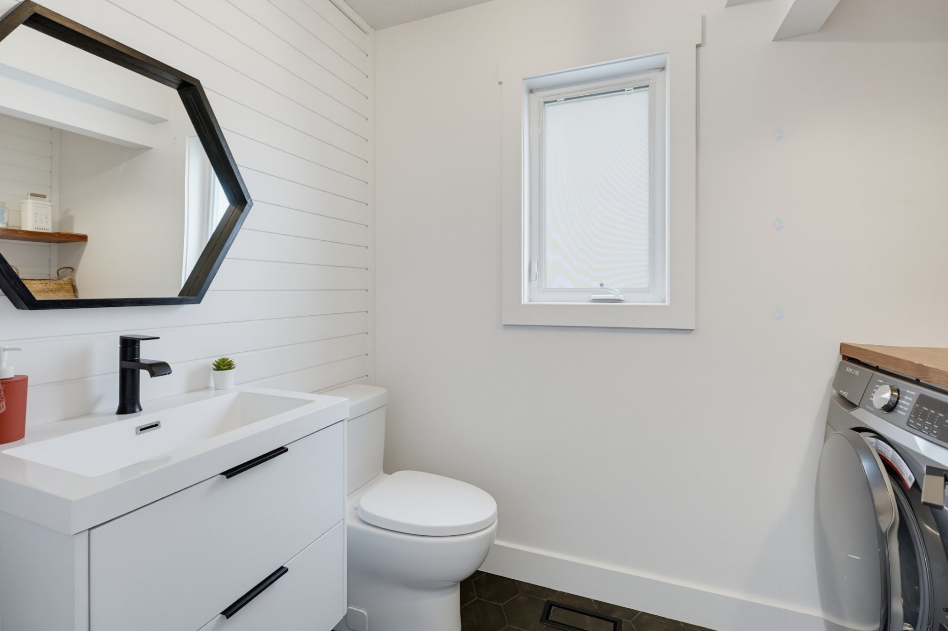 Powder room