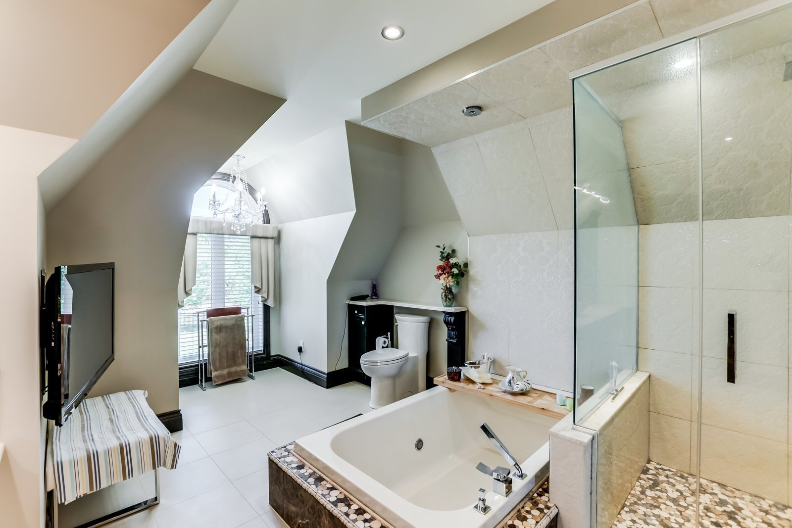 Salle de bains attenante à la CCP