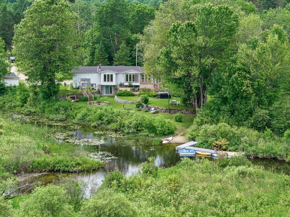 10 Ch. de la Baie-de-l'Ours 