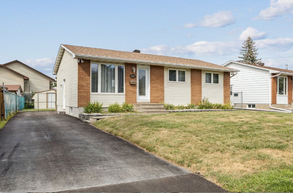371 Rue A.-Gibeault 
