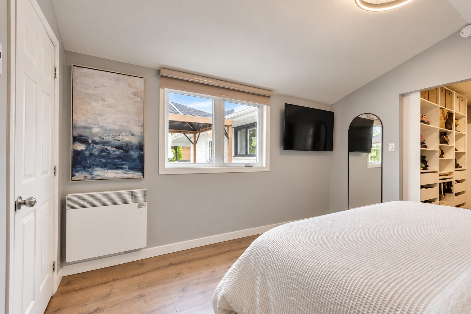 Primary bedroom