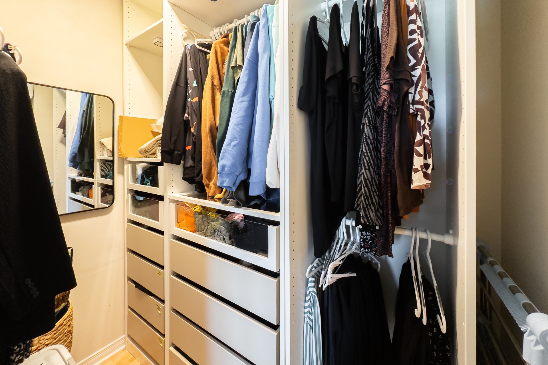 Walk-in closet