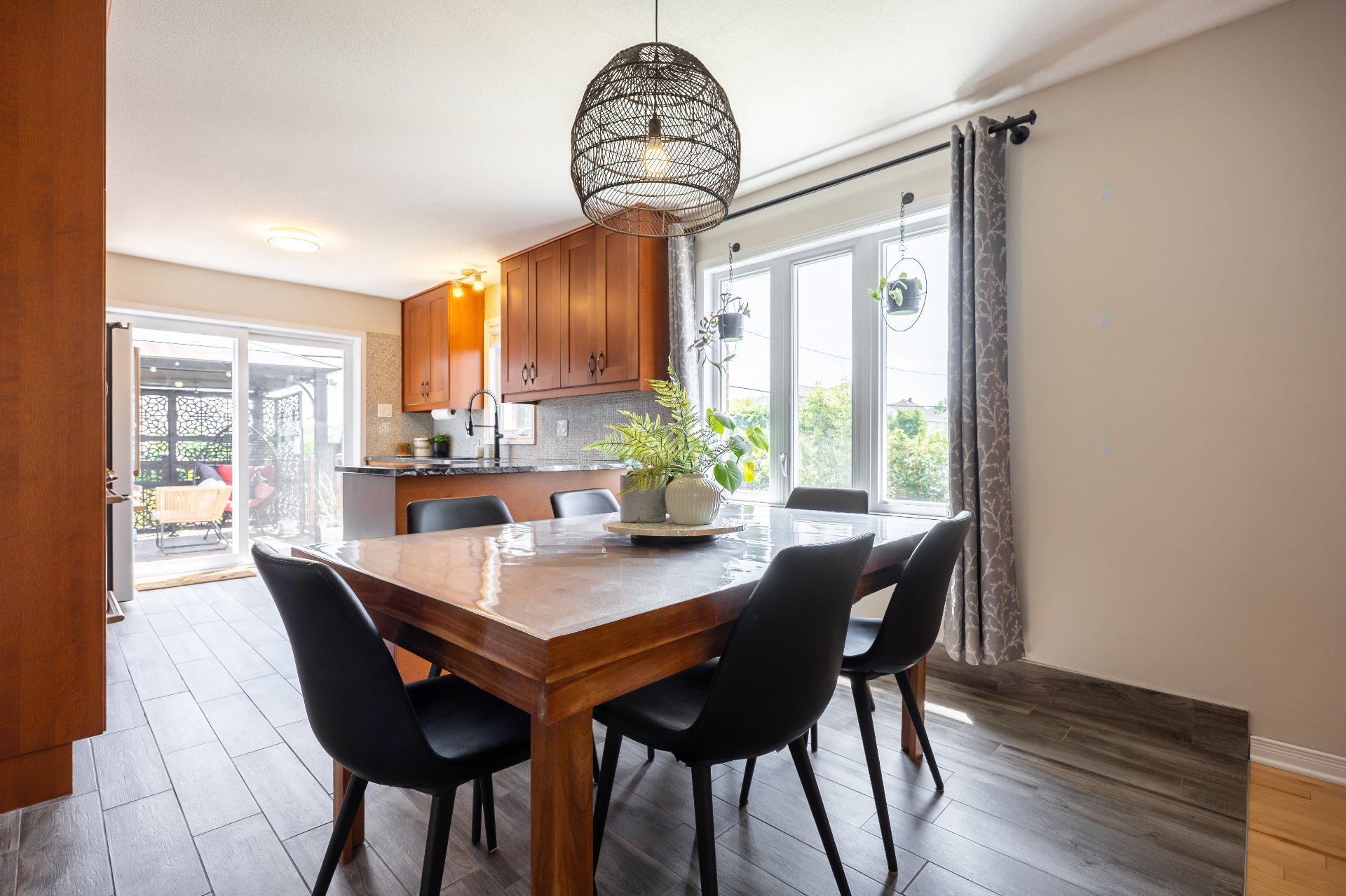 Dining room