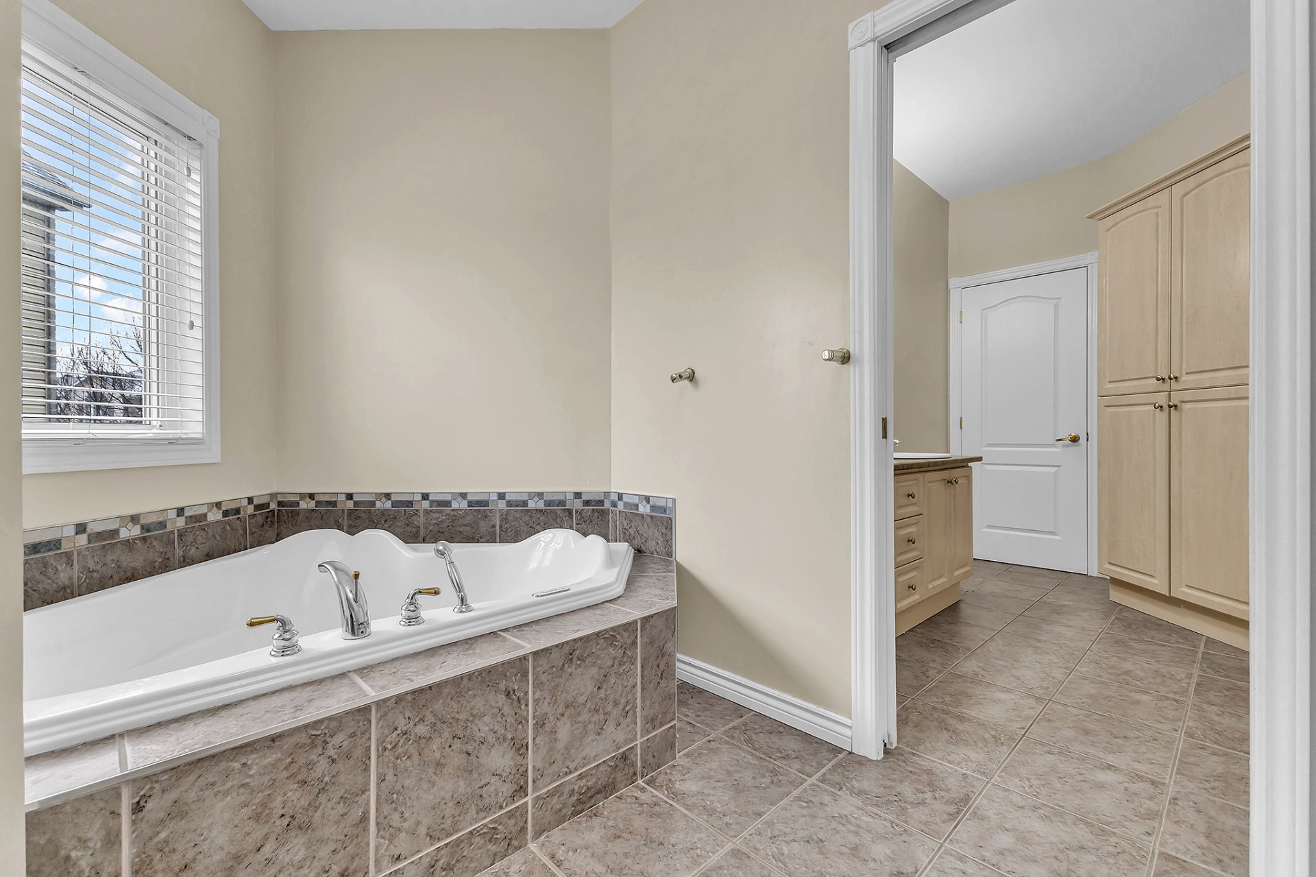 Salle de bains attenante à la CCP