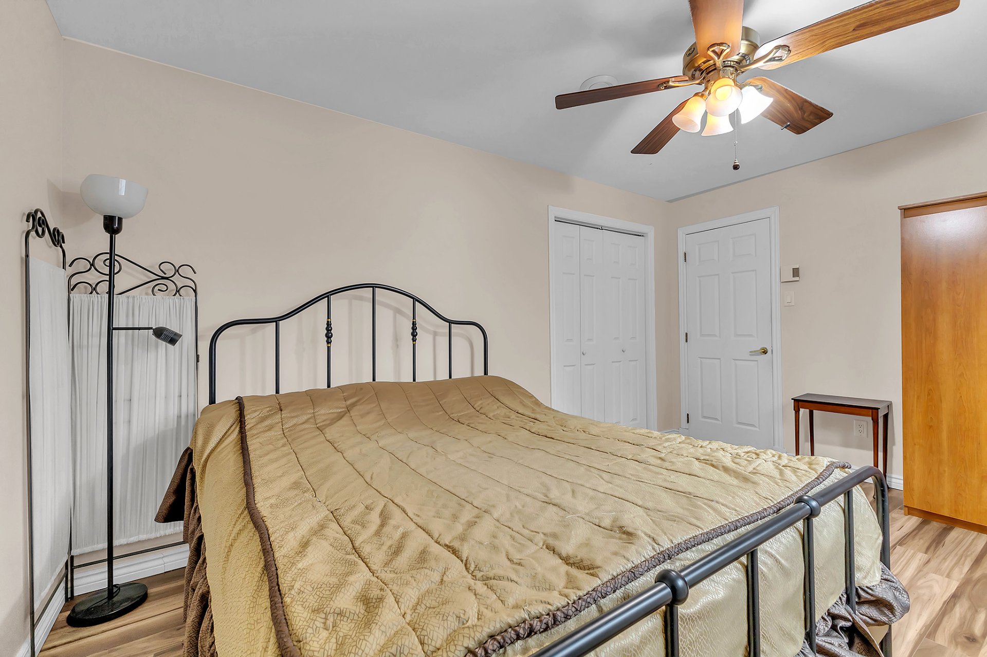 Chambre à coucher principale - intergénérationnelle