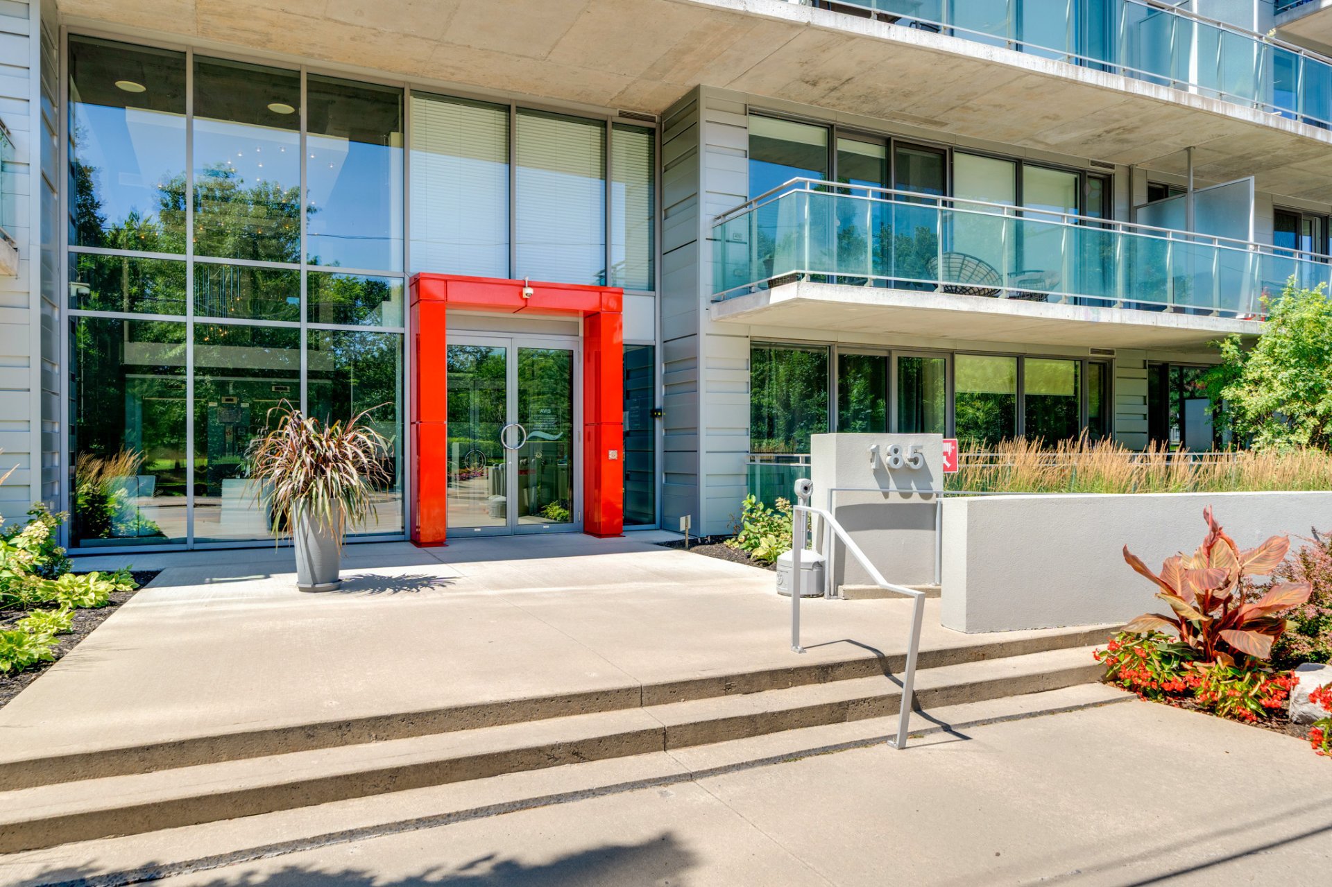 Entrée extérieure