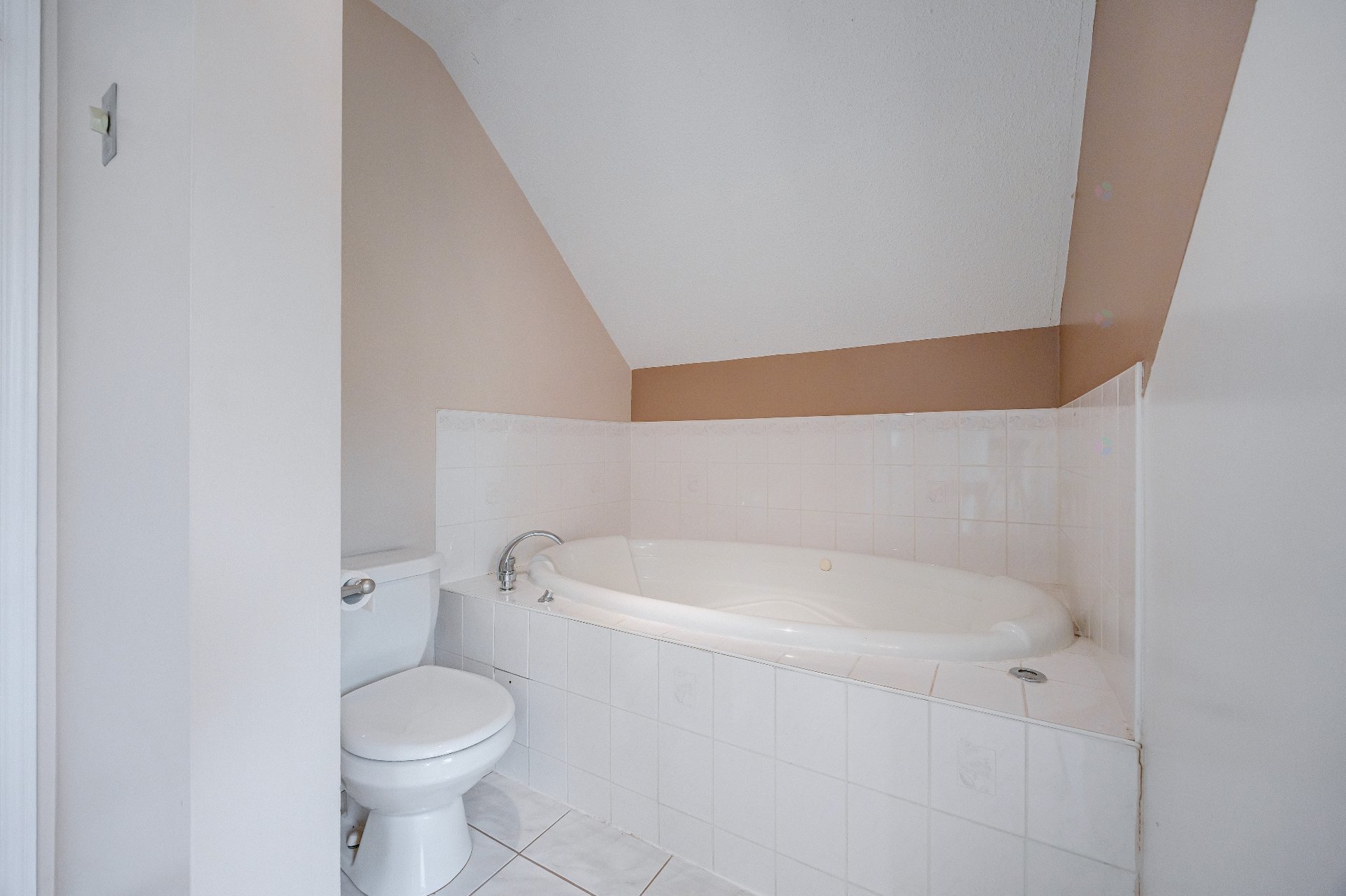 Ensuite bathroom