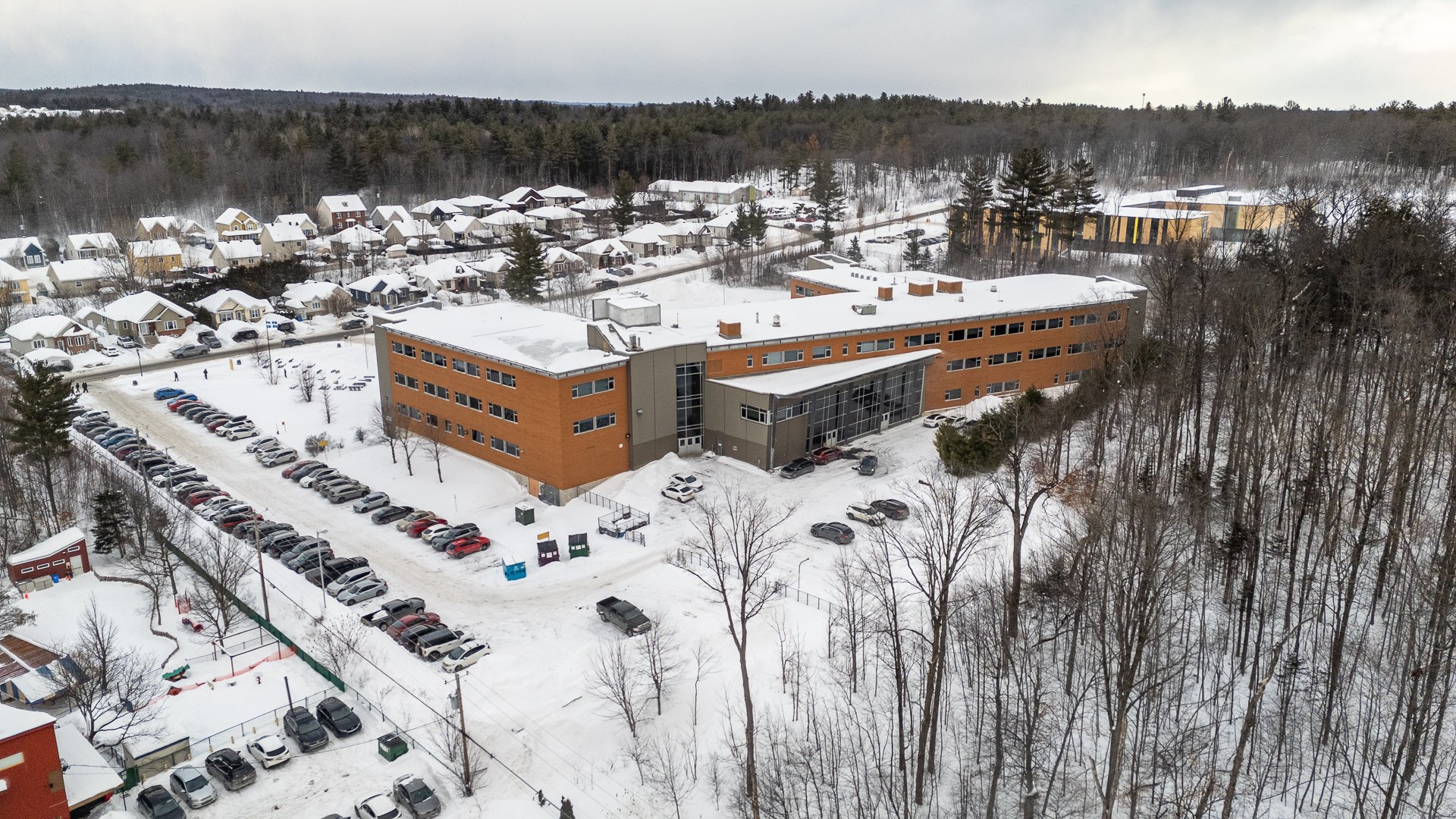 Photo aérienne - École secondaire Des Hauts-Sommets
