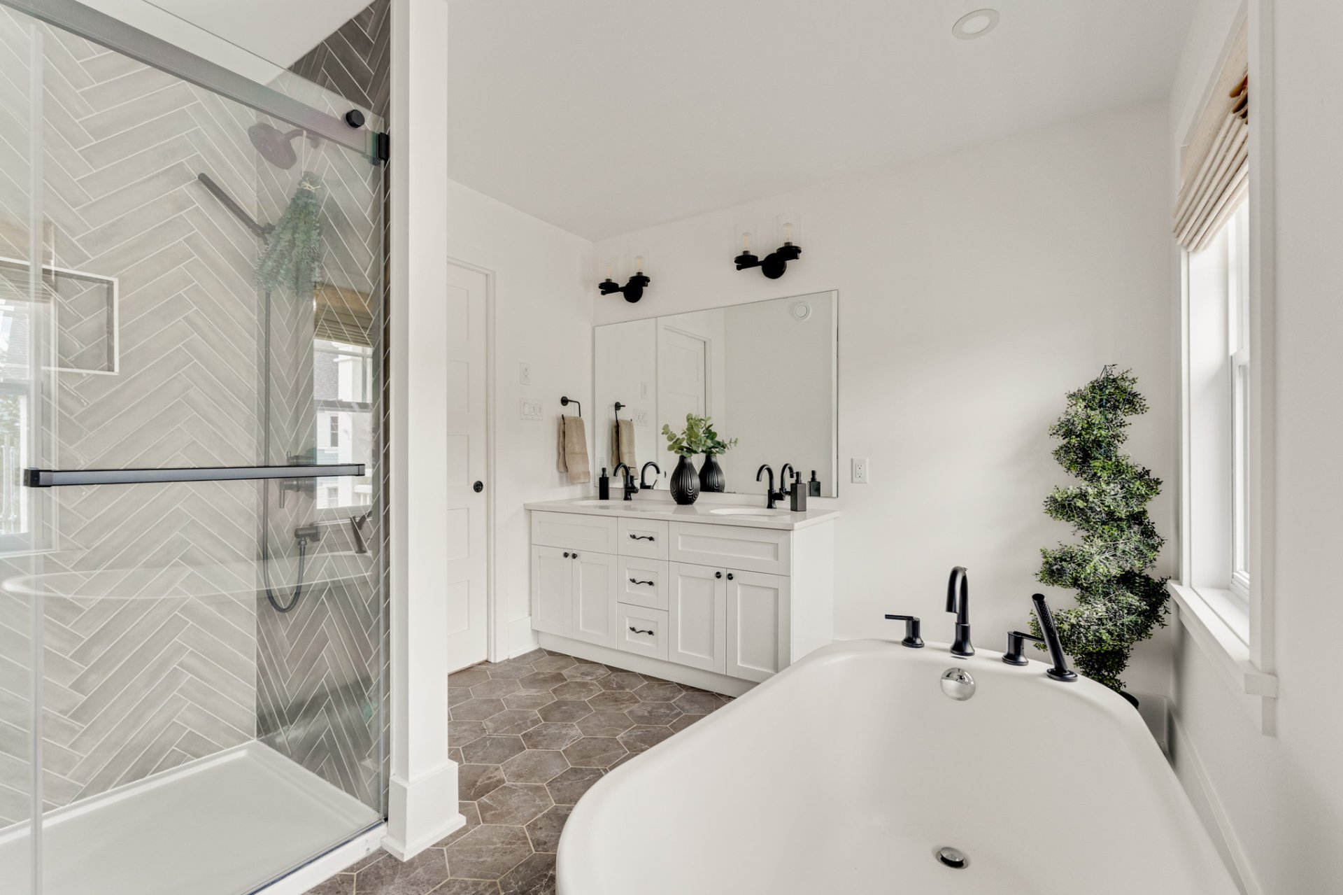 Ensuite bathroom