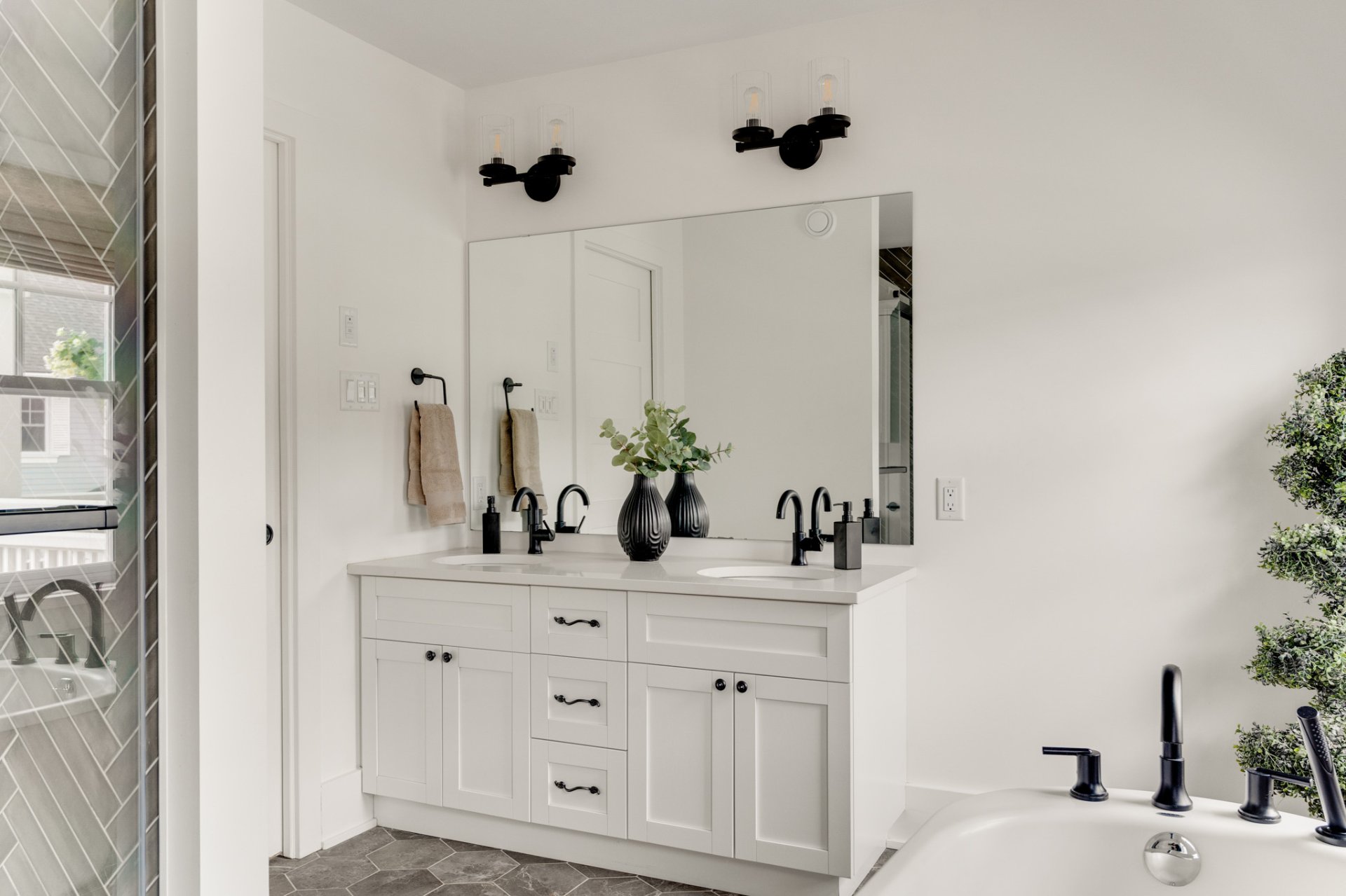 Ensuite bathroom