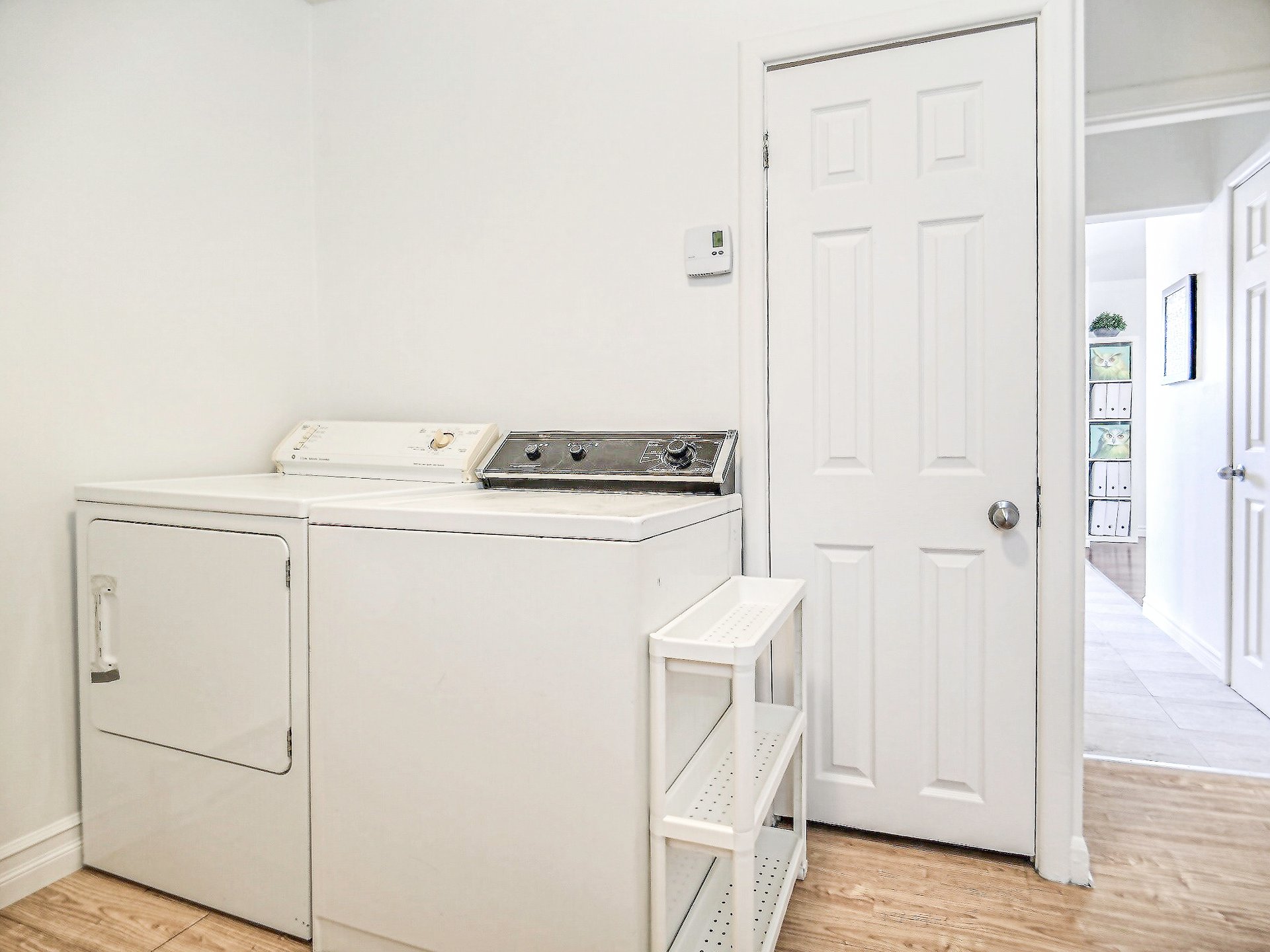 Laundry room - apt C à titre d'exemple seulement