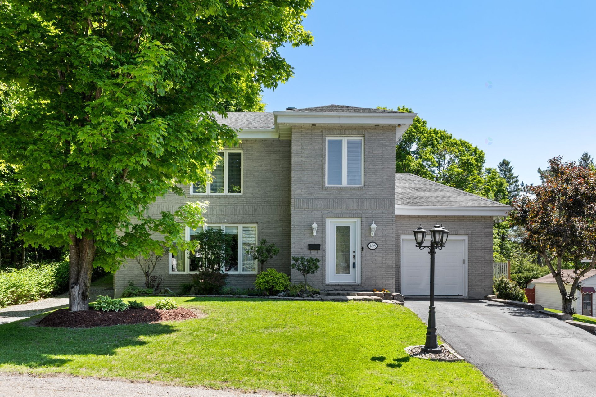498 Rue Costello 