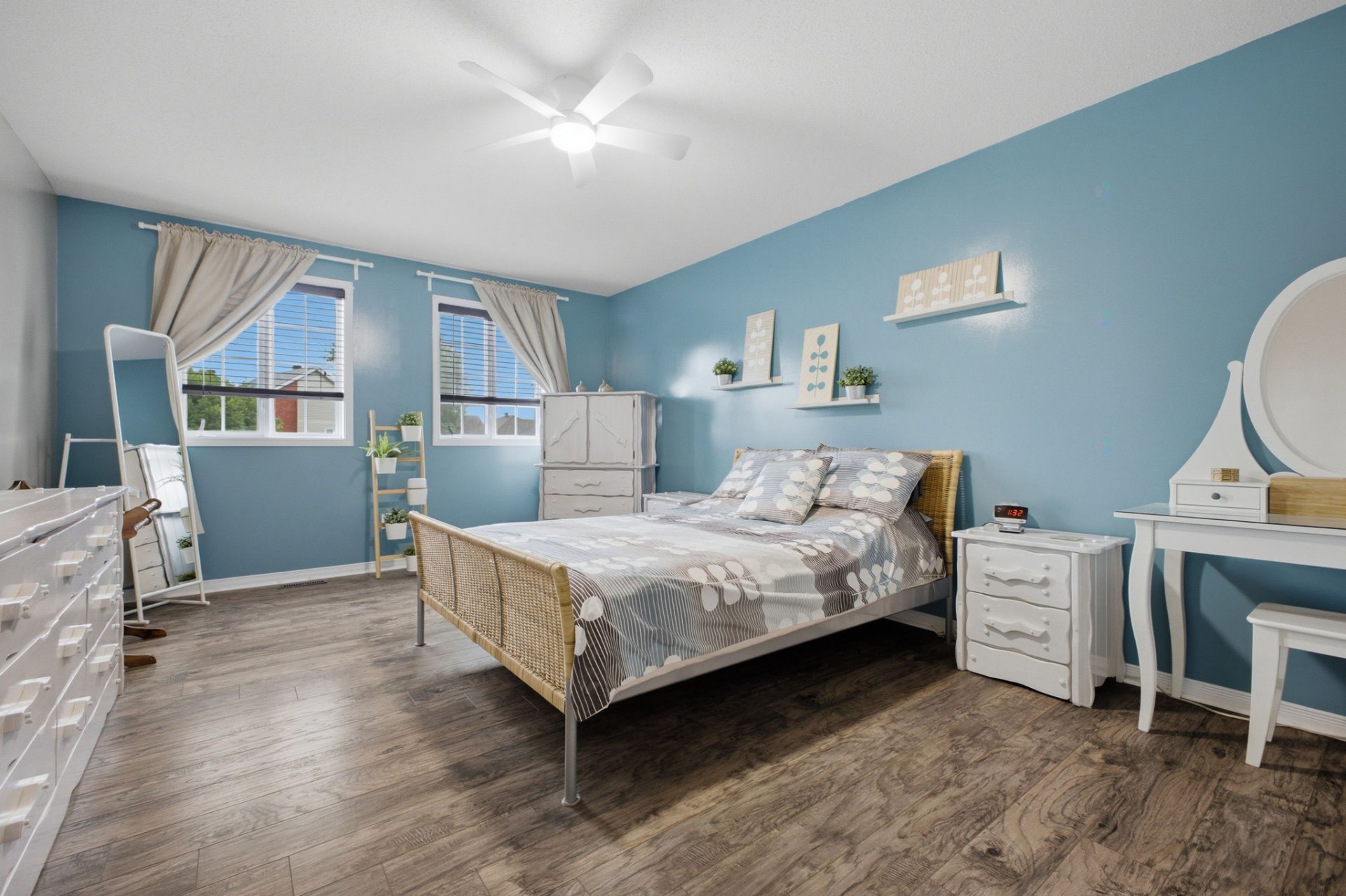 Primary bedroom