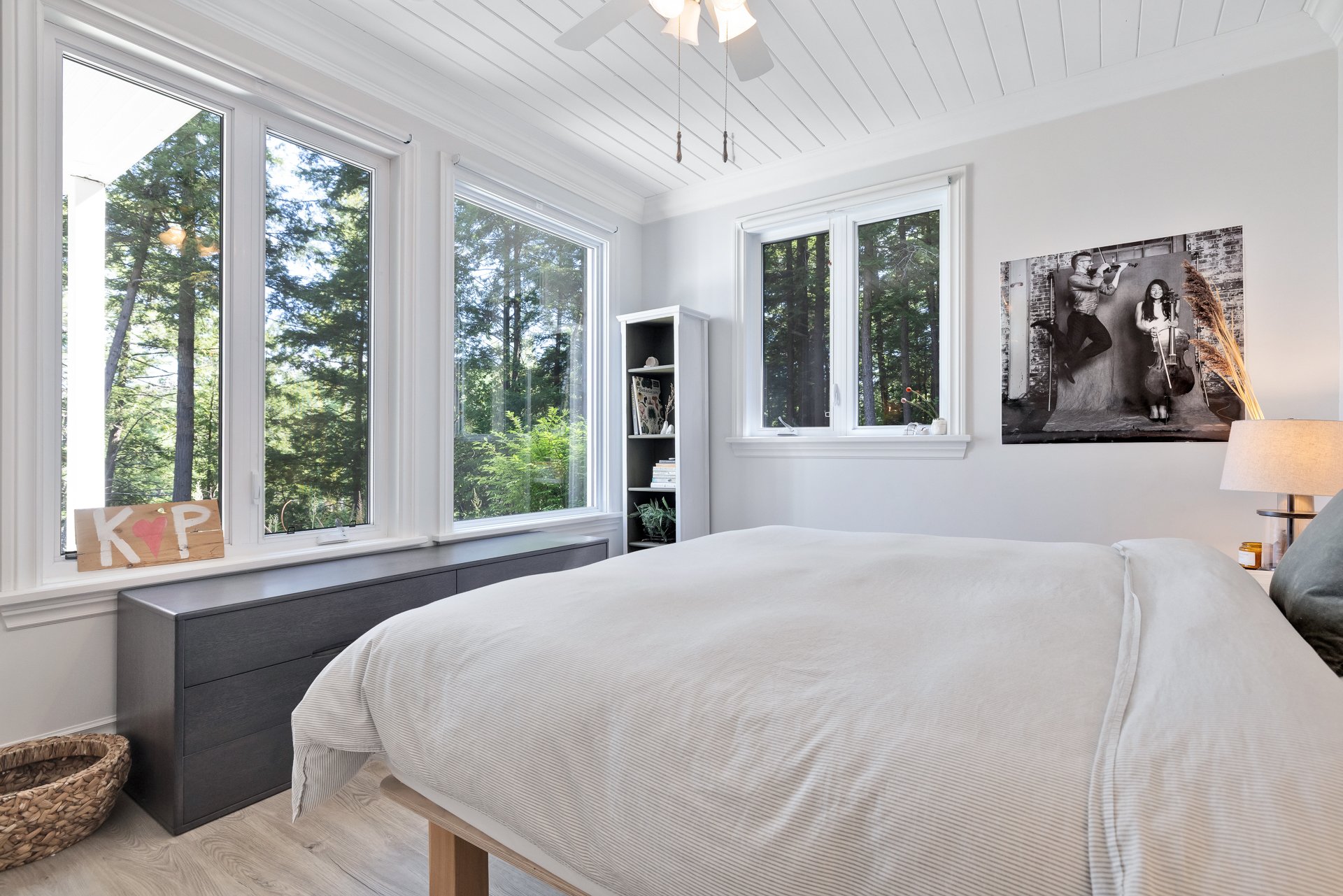 Bedroom - Guest suite