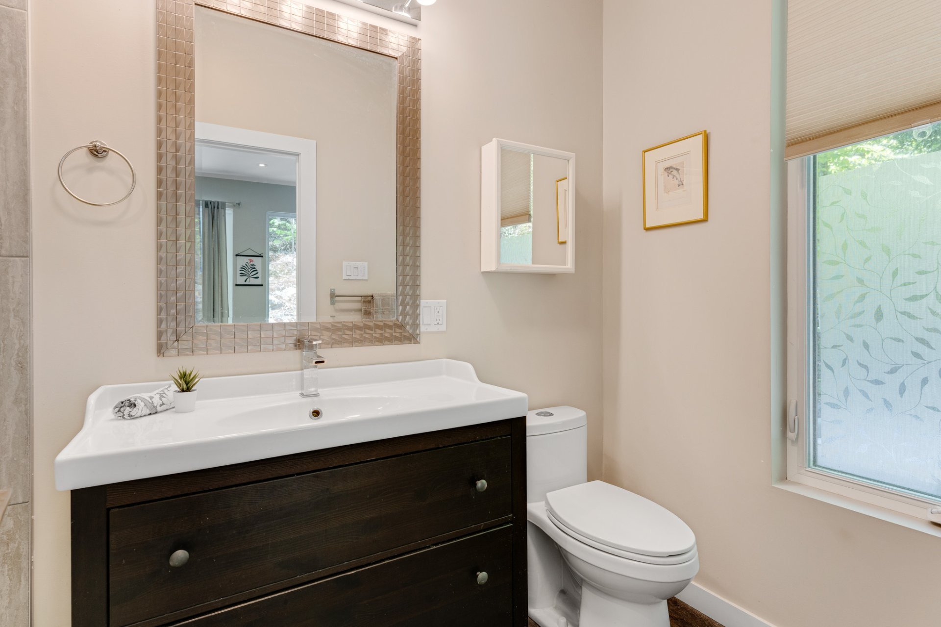 Ensuite bathroom