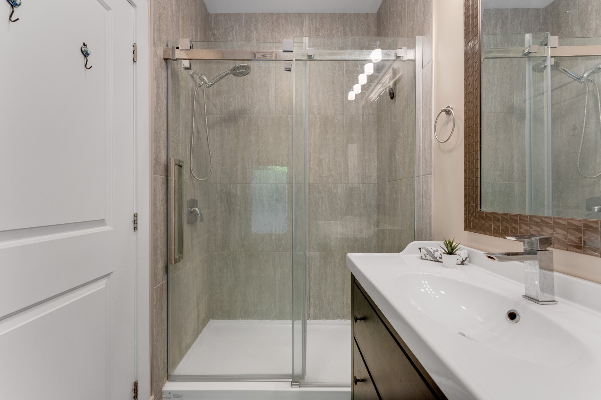Ensuite bathroom