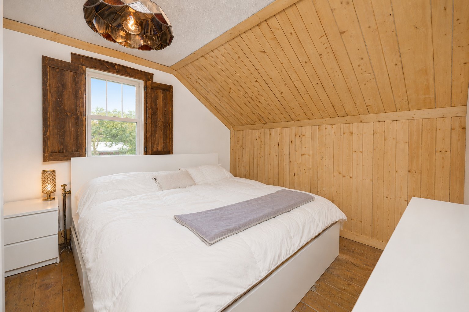 Master bedroom