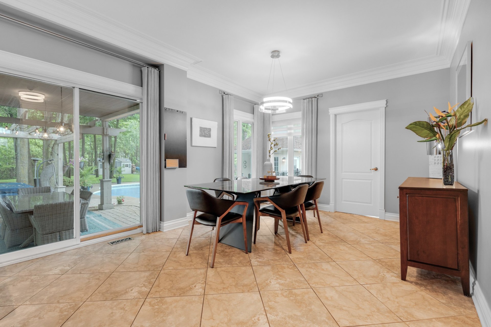 Dining room