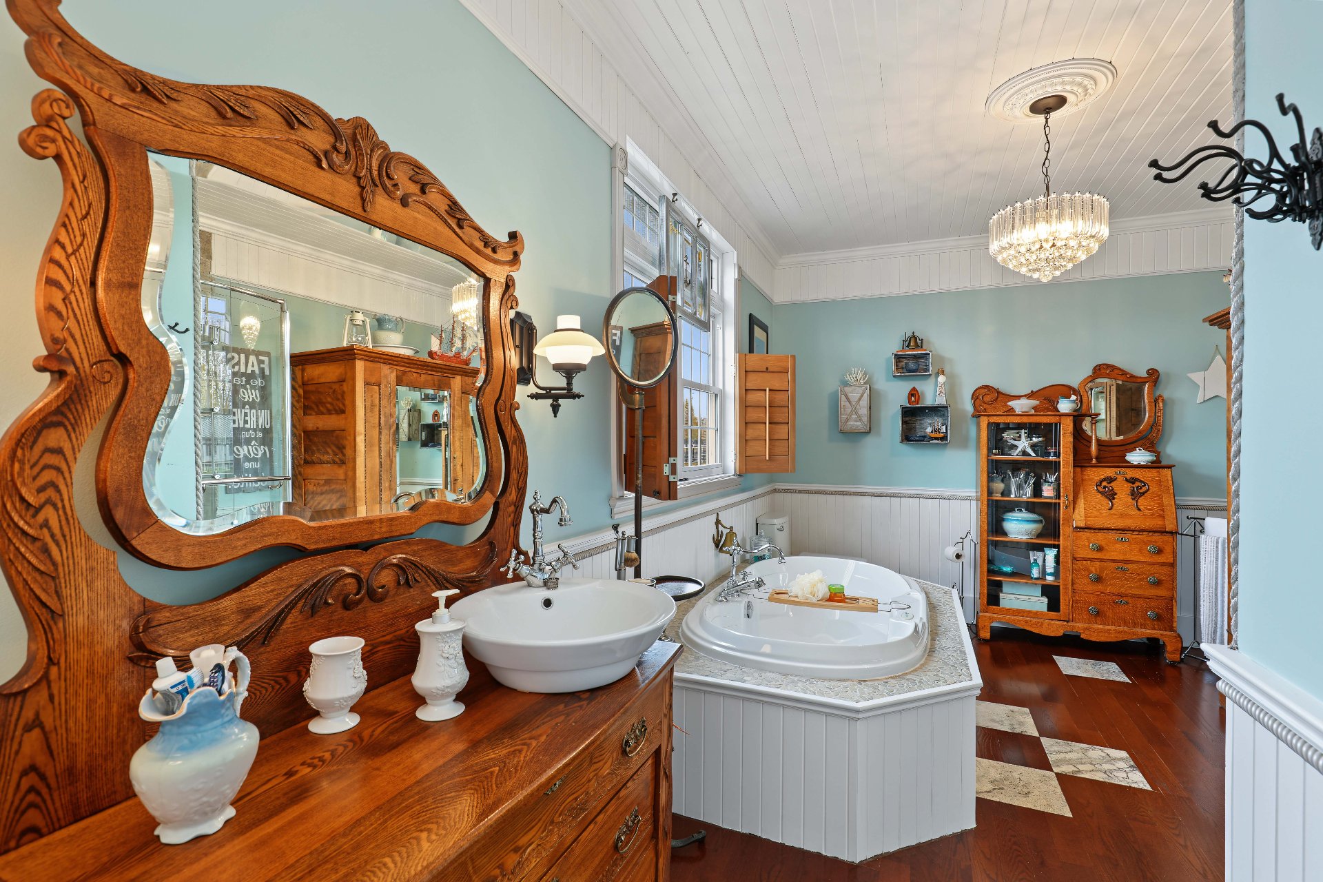 Ensuite bathroom