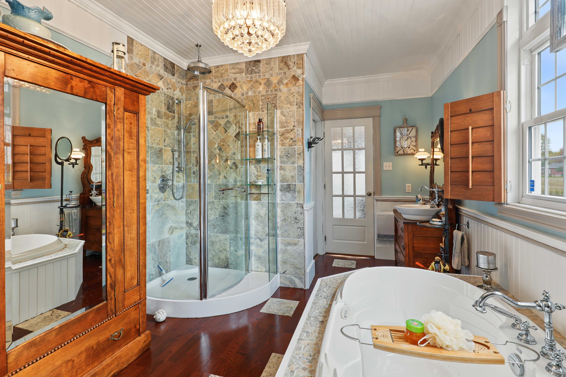 Ensuite bathroom