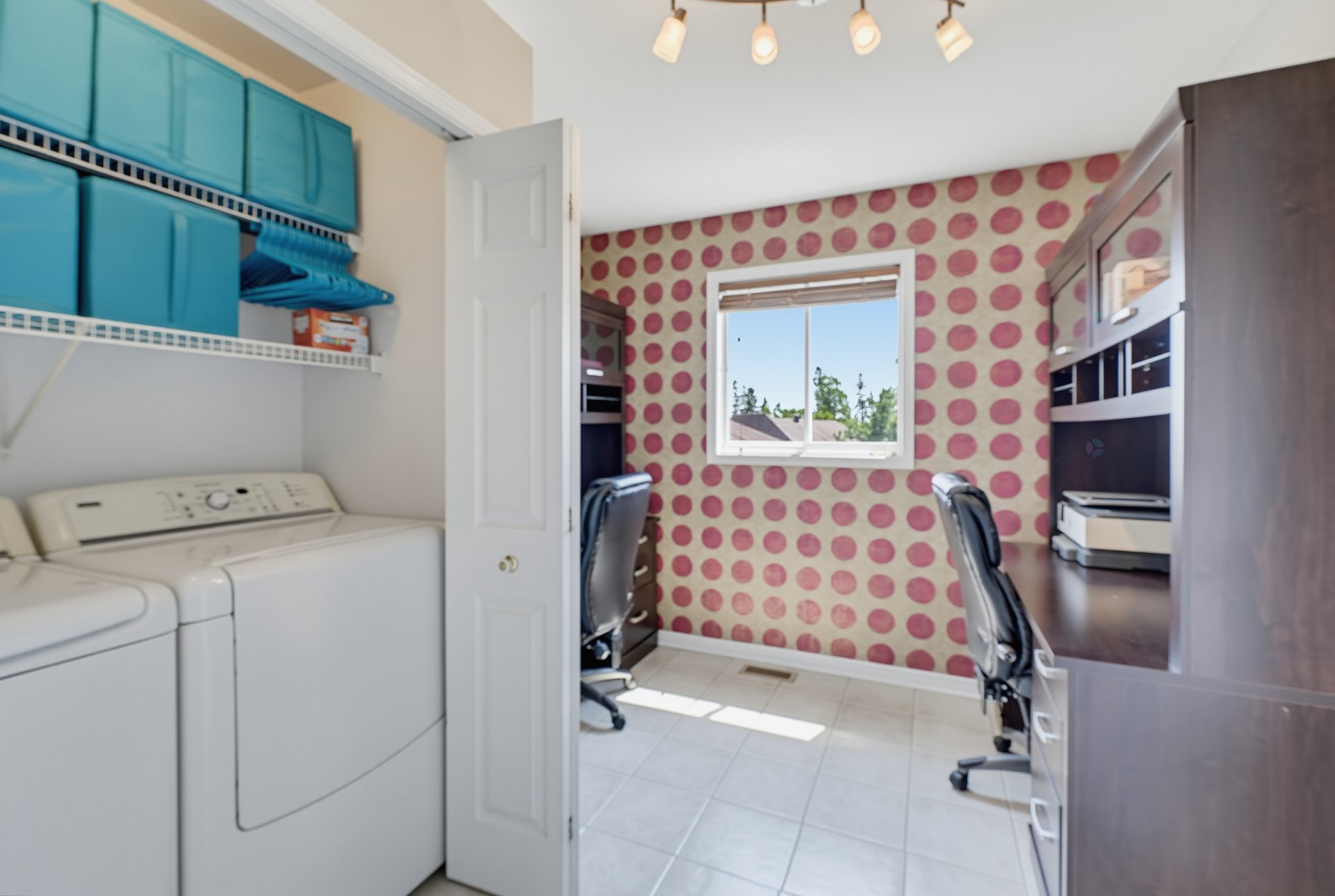 4e chambre à l'étage et/ou coin salle de lavage