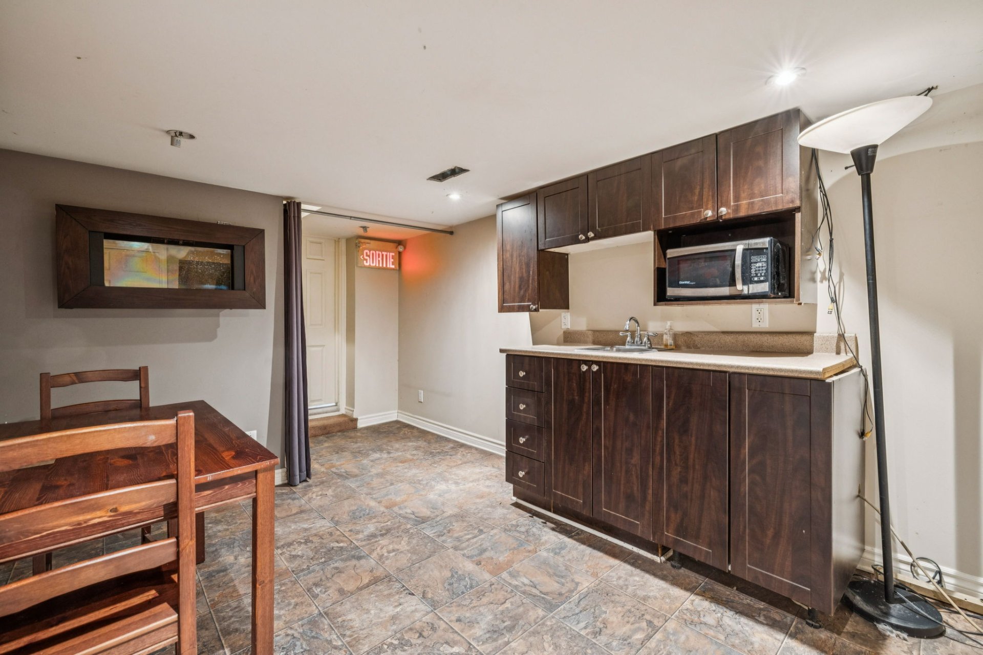Kitchenette