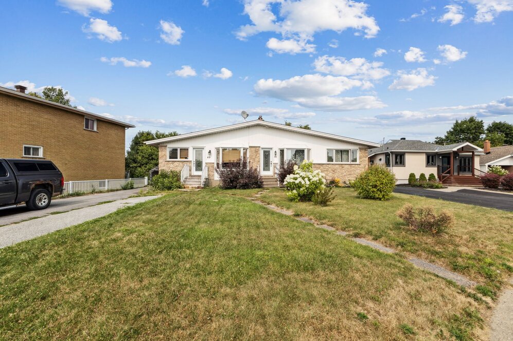 49 Rue St-Onge 