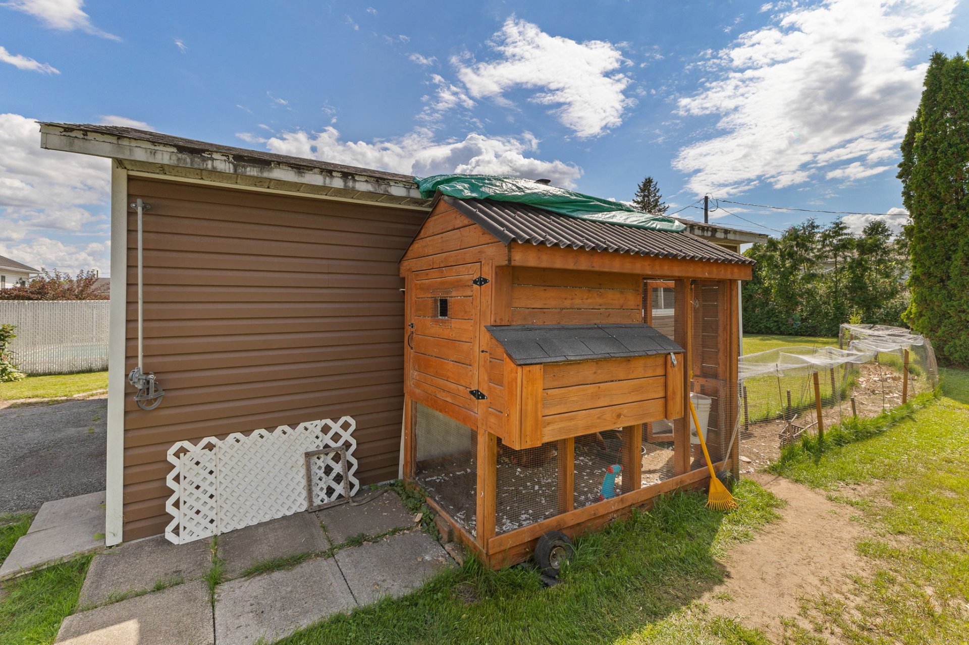 Chicken coop