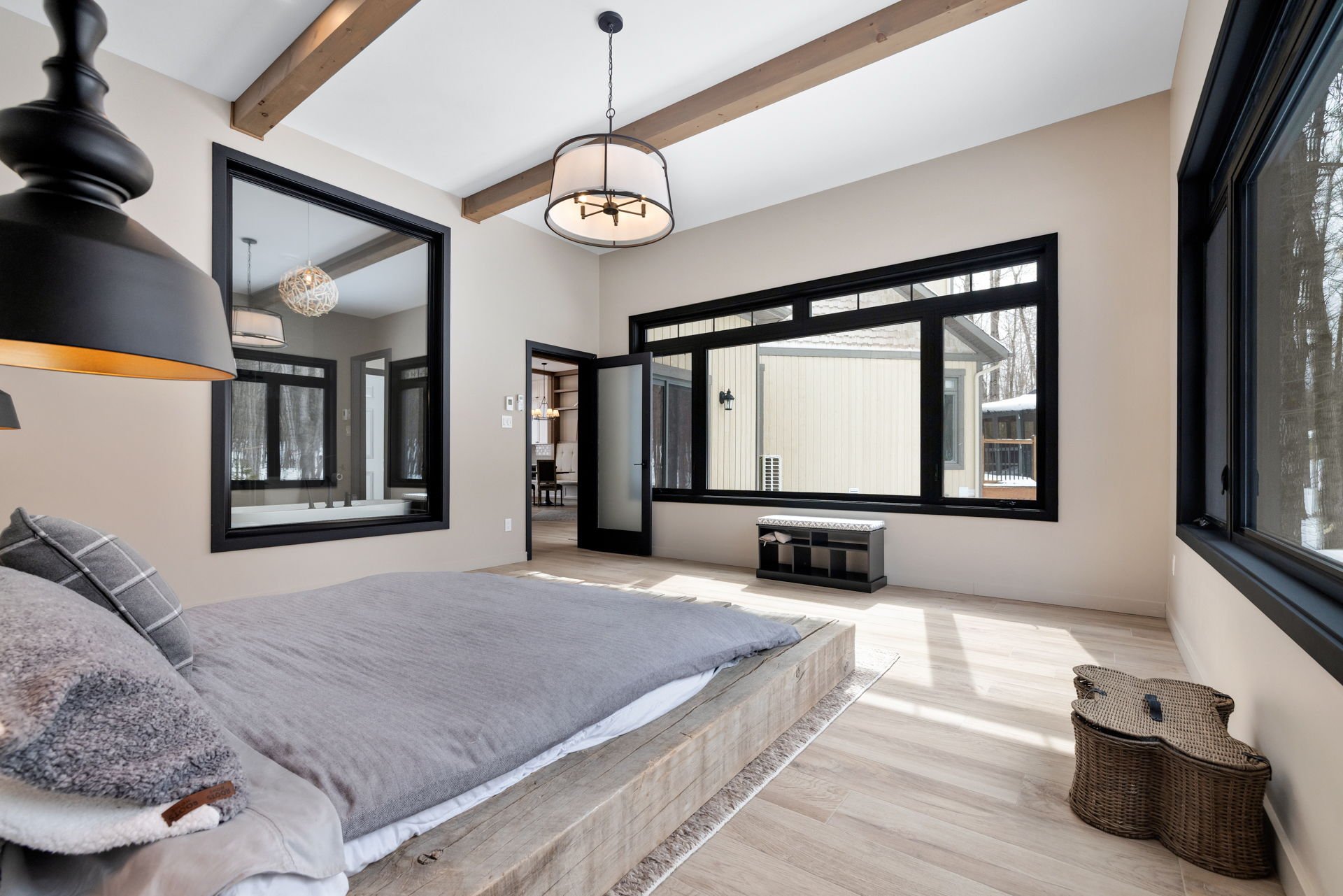 Intergenerational - Bedroom