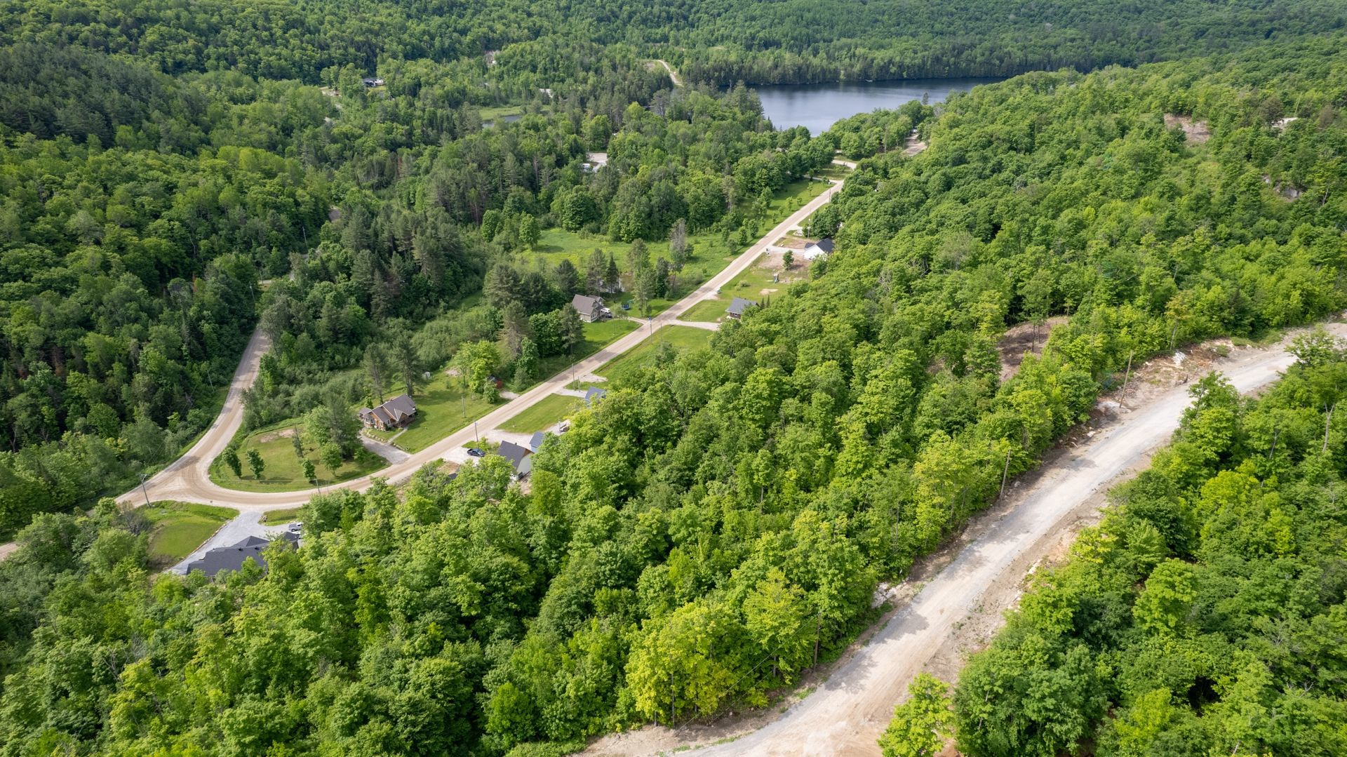 72 Ch. de la Montagne — photo 3