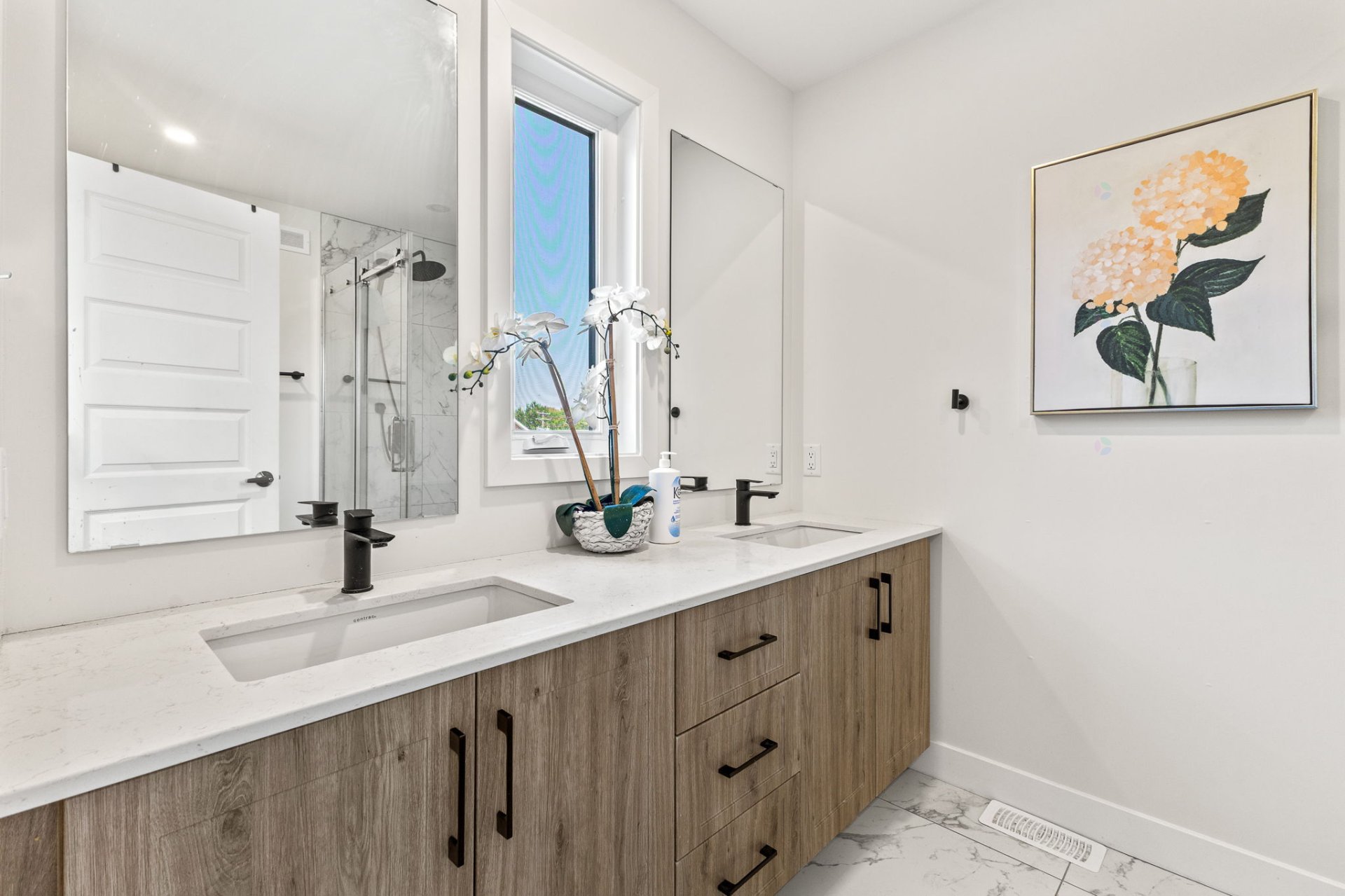 Ensuite bathroom