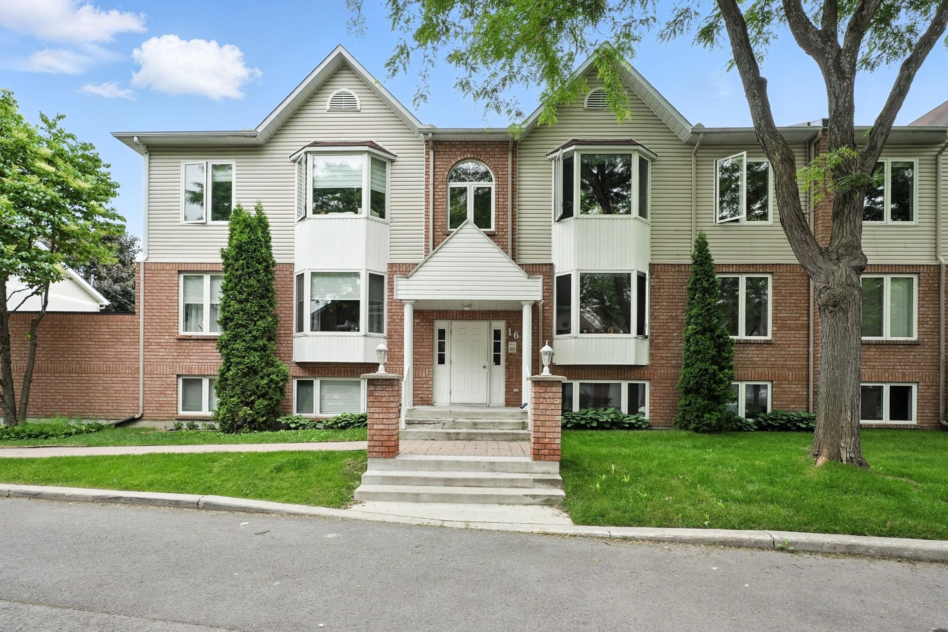 16 Rue de Laterrière 3