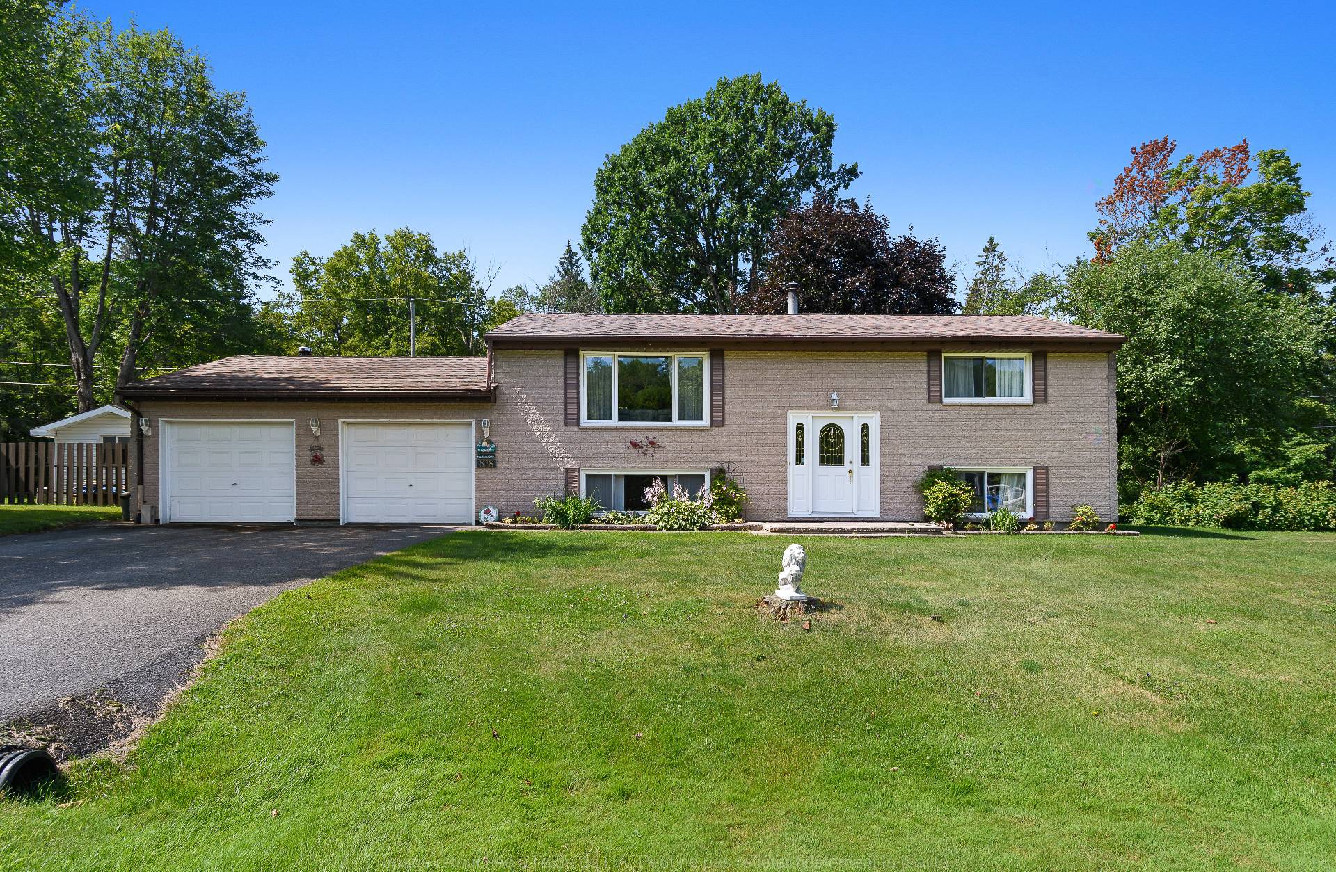 838 Rue Vanier 