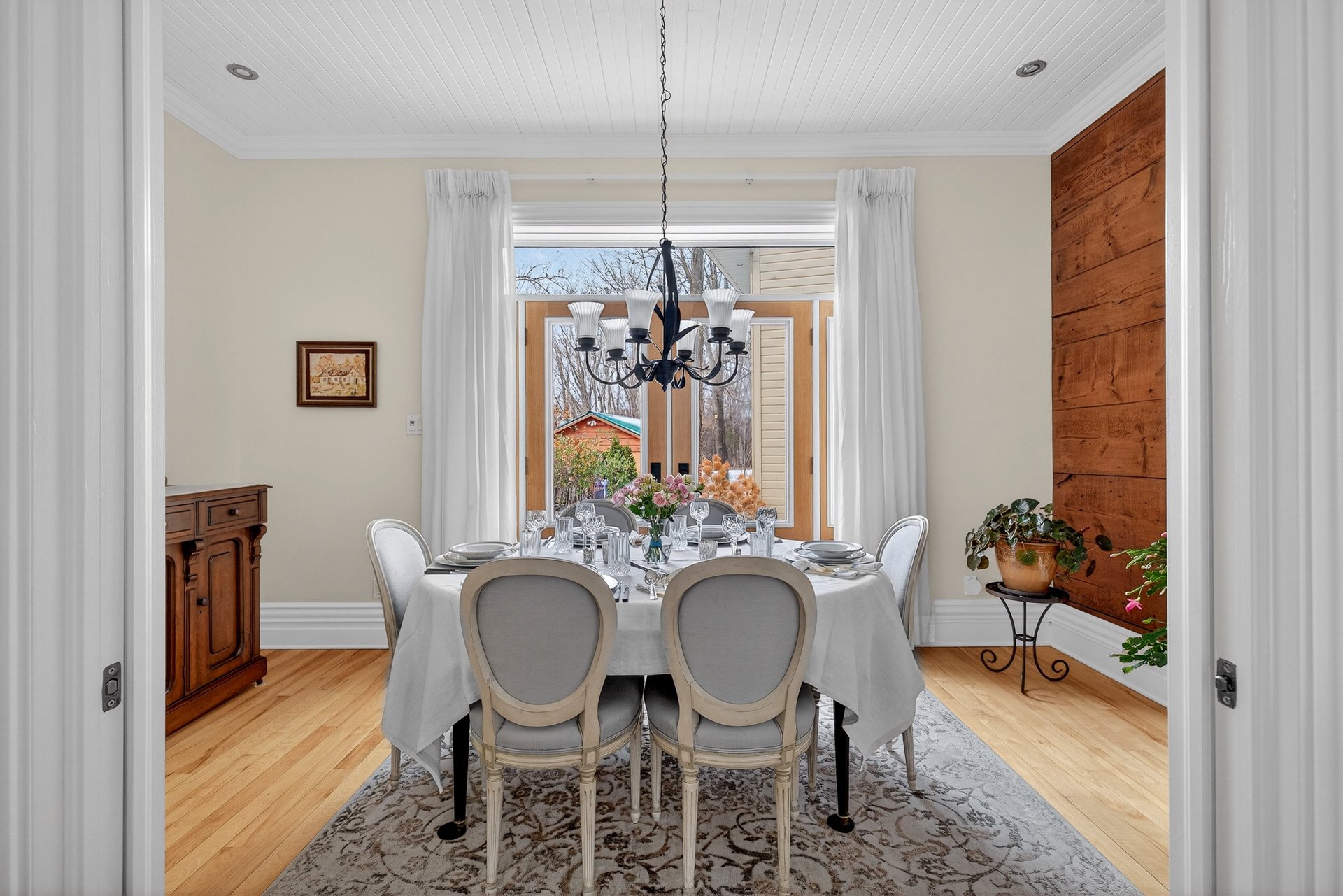 Dining room