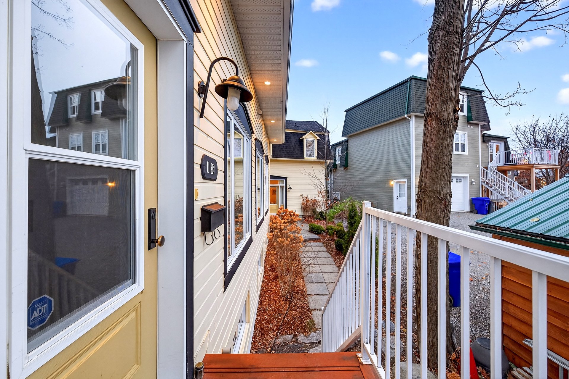 Exterior entrance - 1-36